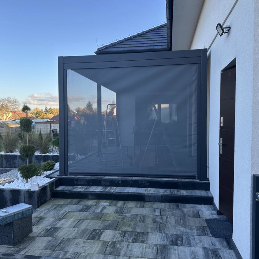 Pergola tarasowa Premium Anthracite 3x6 - Gutroof zdjęcie realizacji 3