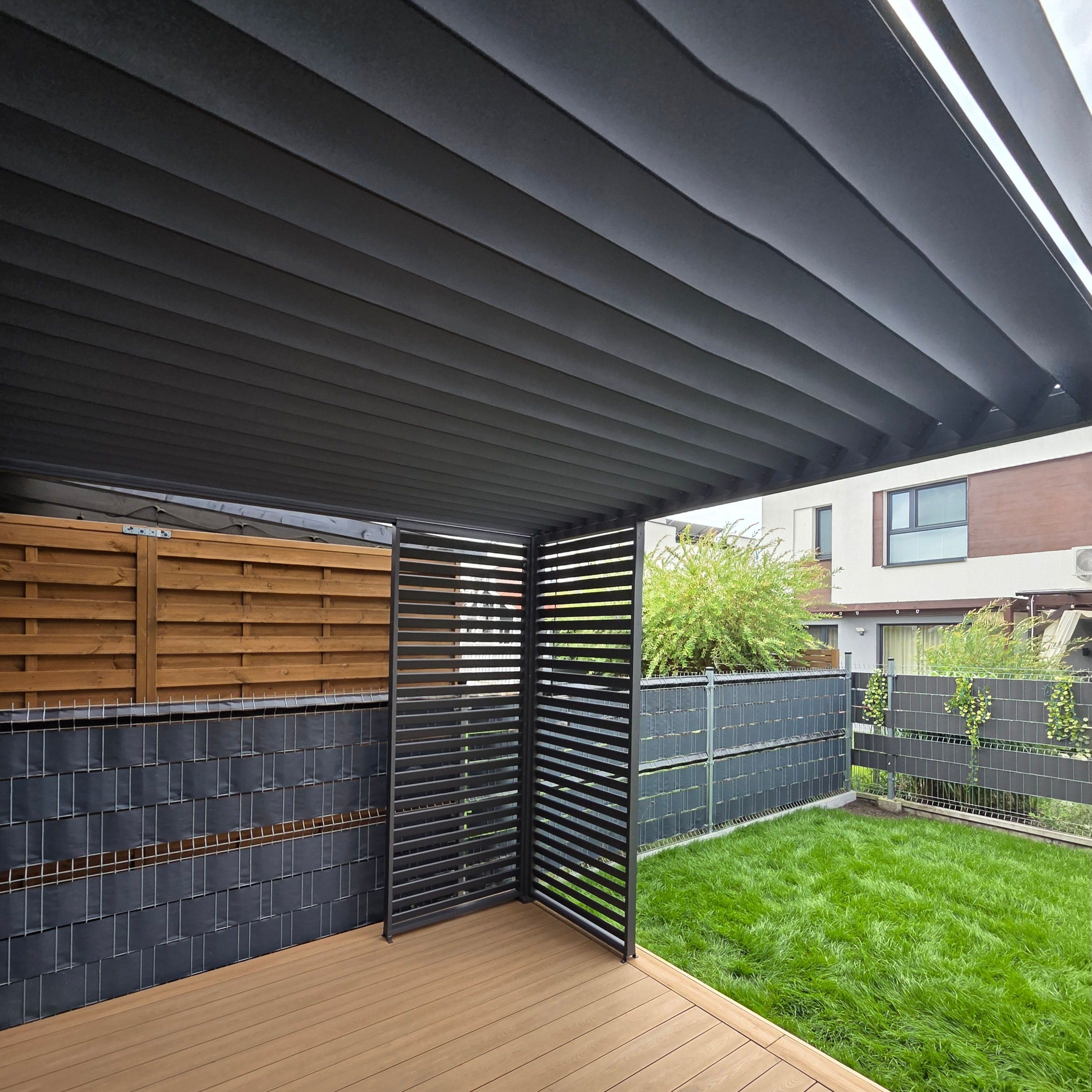 Pergola tarasowa Premium Anthracite 3x6 - Gutroof zdjęcie realizacji 10