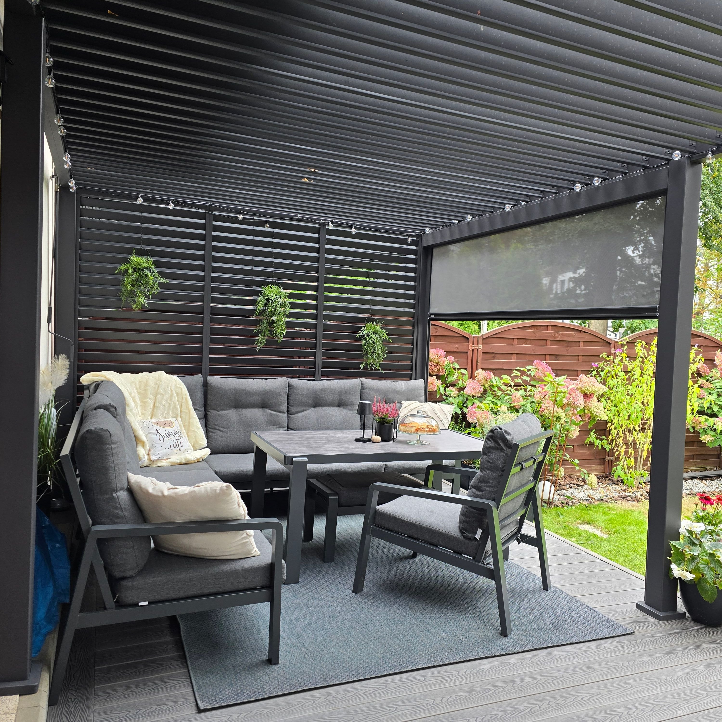 Pergola tarasowa Premium Anthracite 3x6 - Gutroof zdjęcie realizacji 19