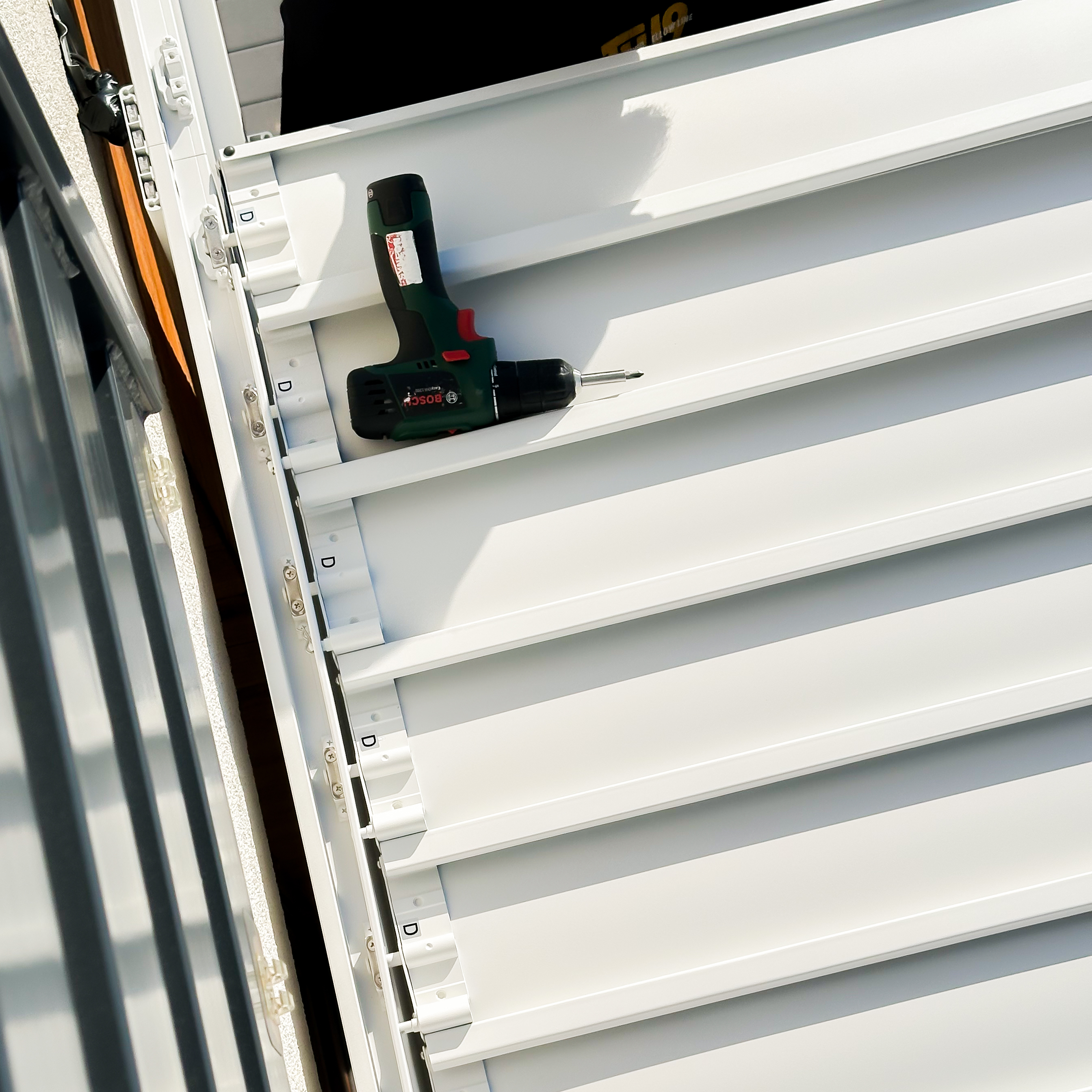 Solidna pergola tarasowa 3x6 Premium White - GUTROOF zdjęcie realizacji 3