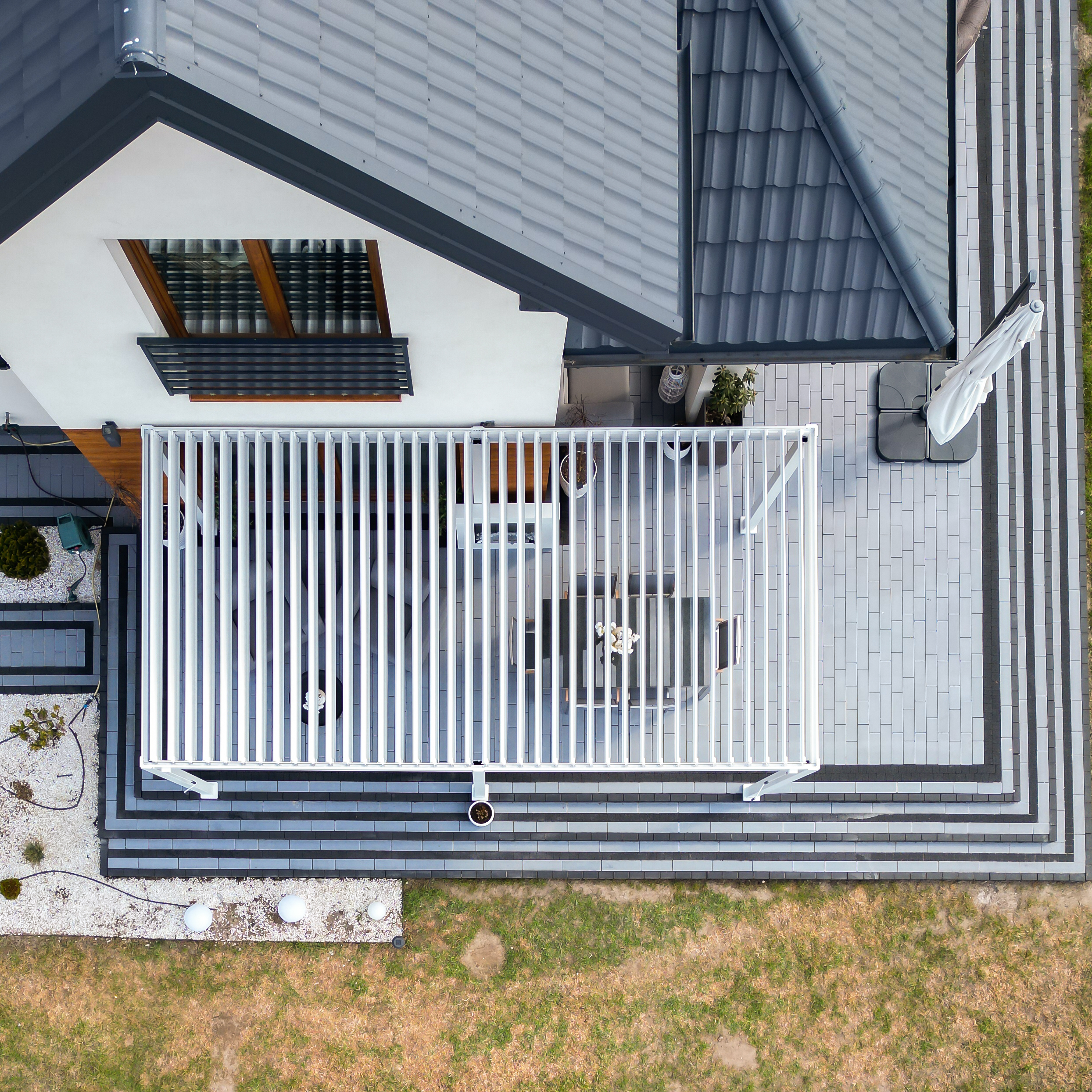 Solidna pergola tarasowa 3x6 Premium White - GUTROOF zdjęcie realizacji 11