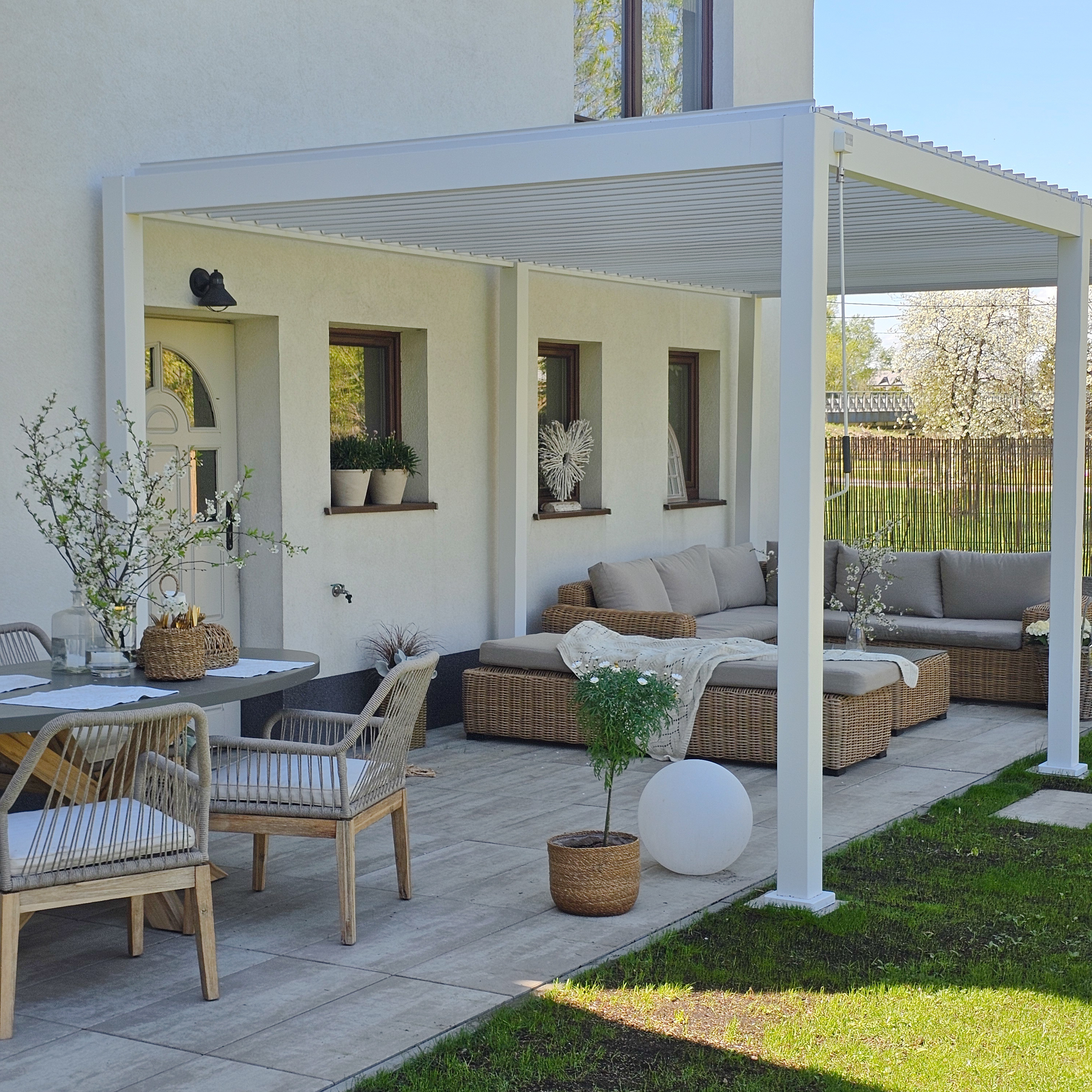 Solidna pergola tarasowa 3x6 Premium White - GUTROOF zdjęcie realizacji 9