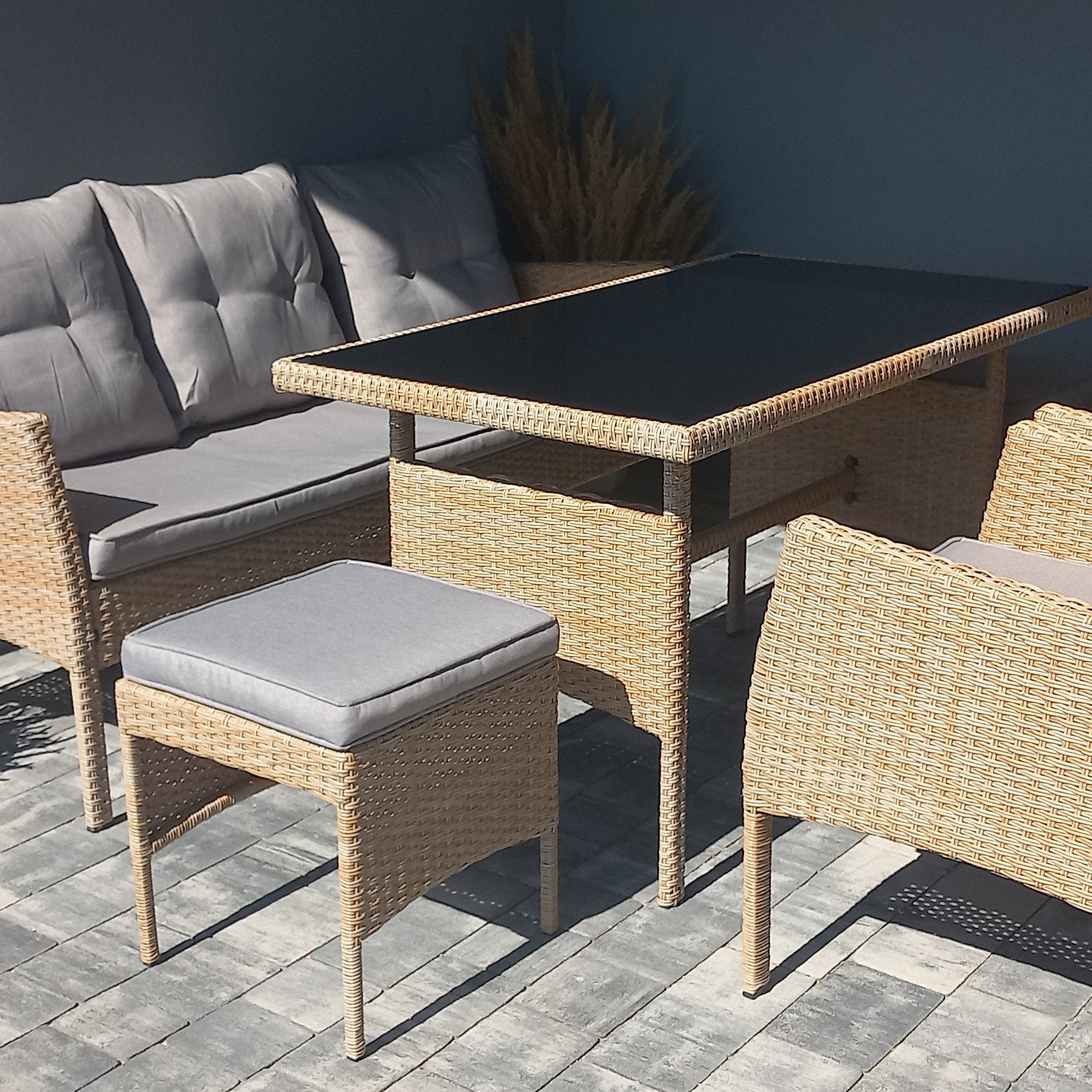 Zestaw technorattanowy CORTINA + PUFY Beige zdjęcie realizacji 3