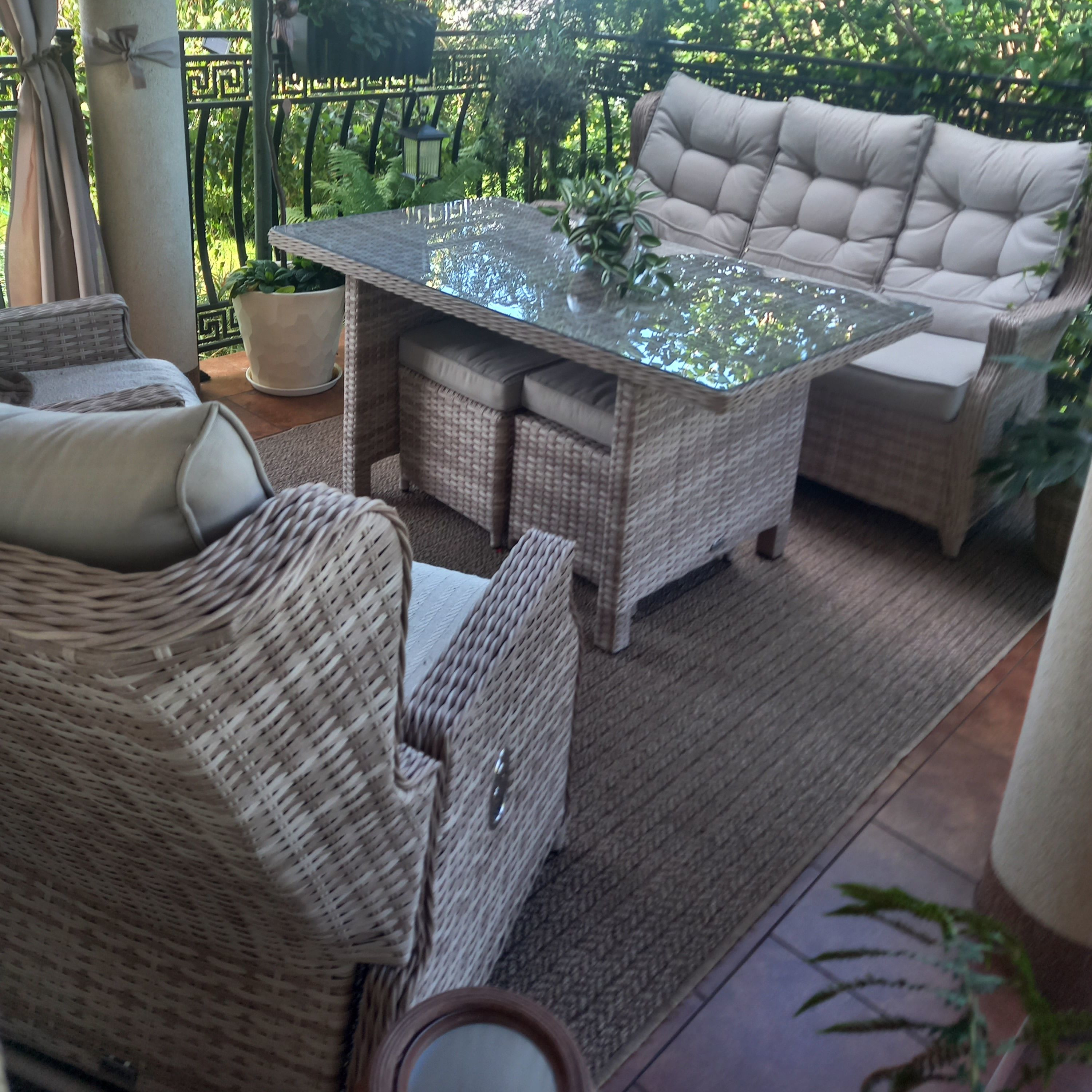 Meble technorattanowe BALTIMORE DINING + PUFY Beige zdjęcie realizacji 4