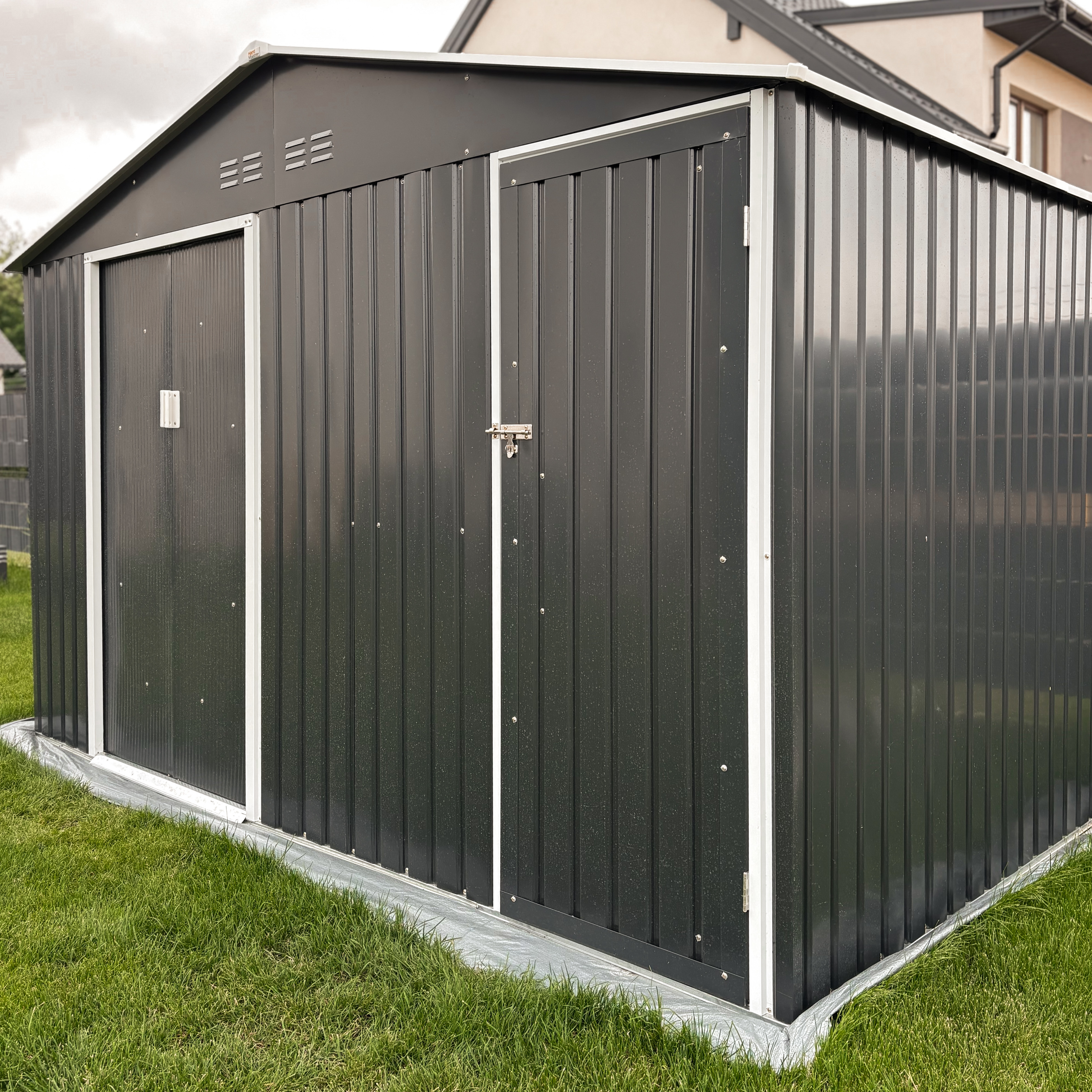 Domek narzędziowy FALCON 340x194cm Cold Grey - Hardmaister zdjęcie realizacji 3