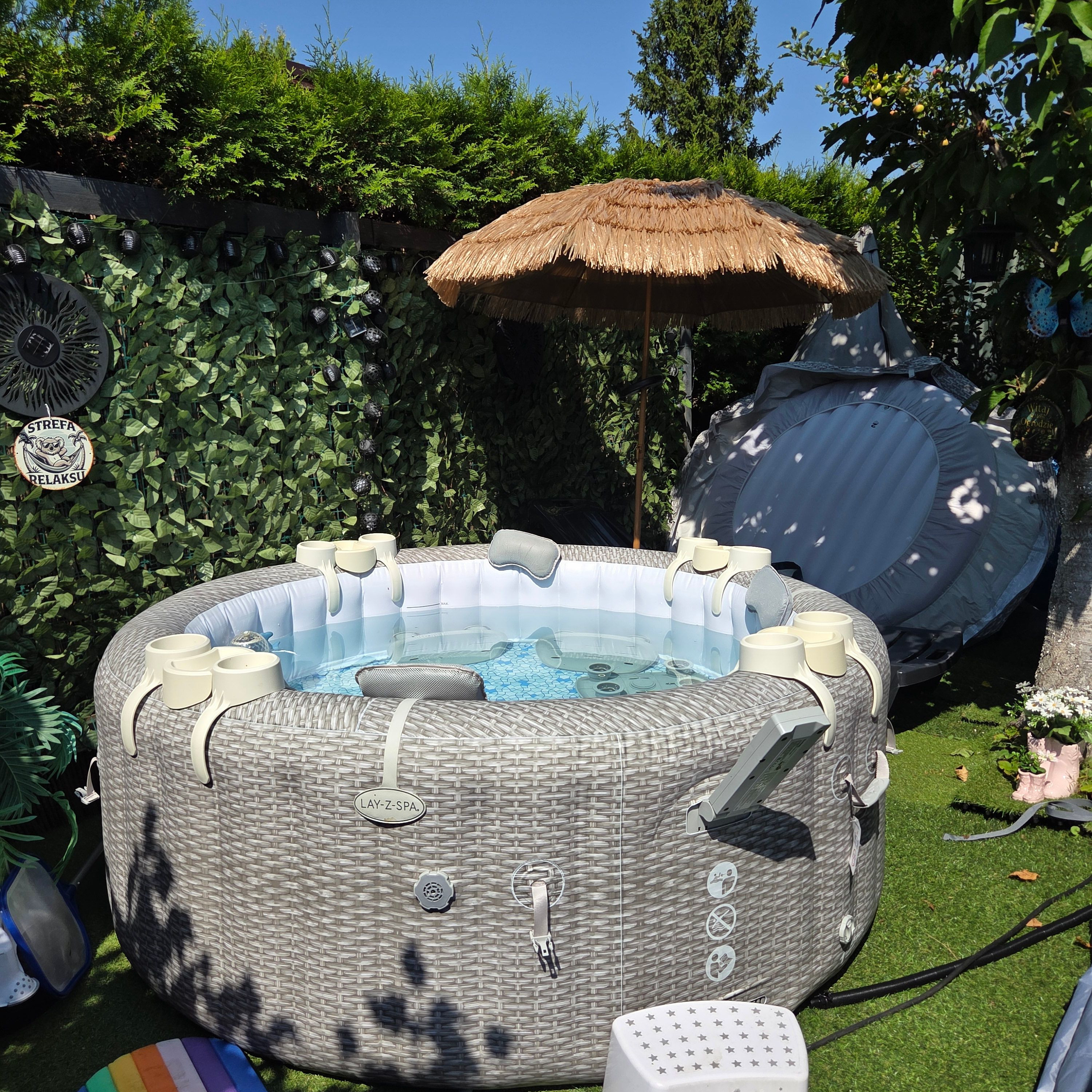 Uchwyt na napoje do basenu Lay-Z-Spa - BESTWAY 60306 zdjęcie realizacji 1