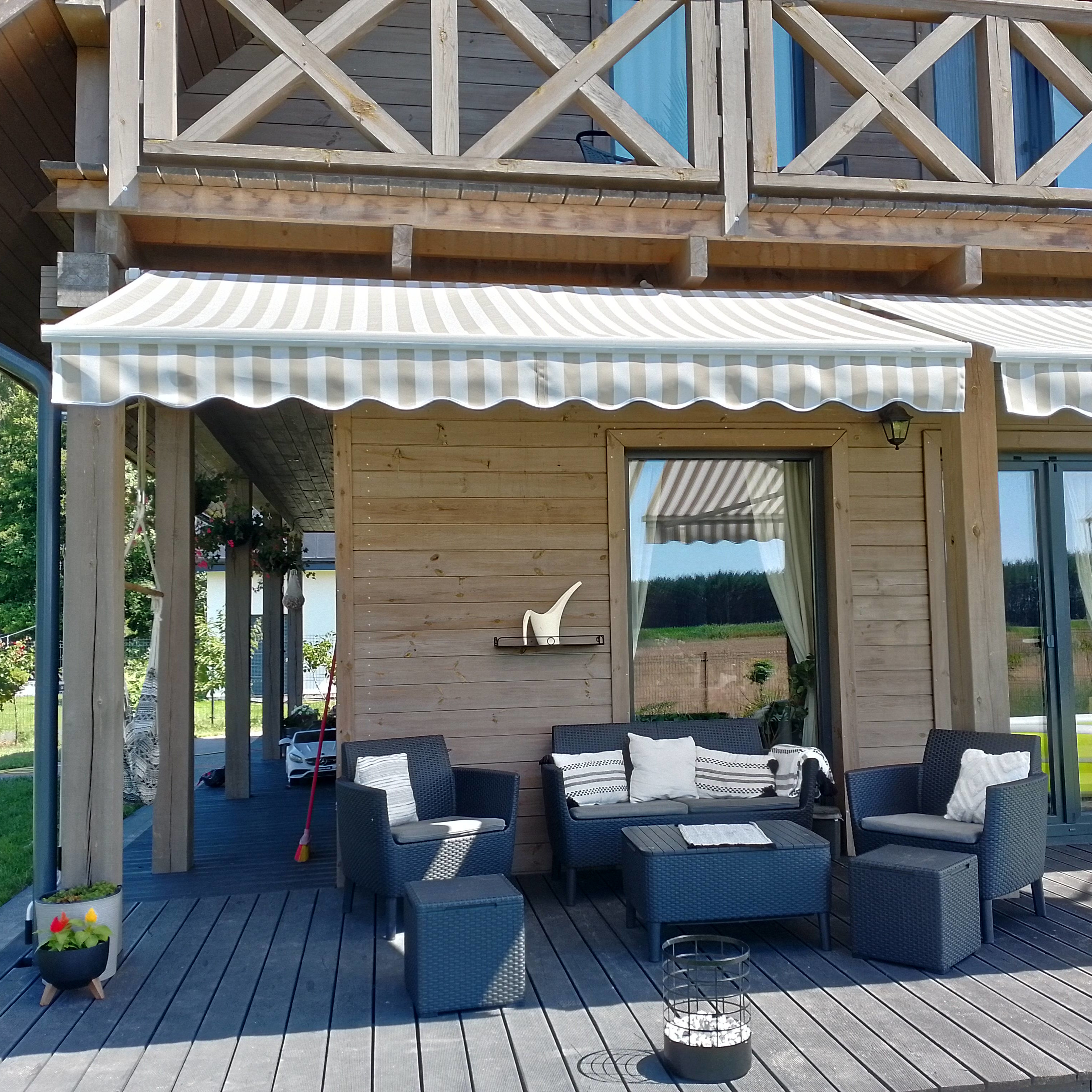 Markiza na balkon CLASSIC 300x250 White/Taupe - Gutroof zdjęcie realizacji 1