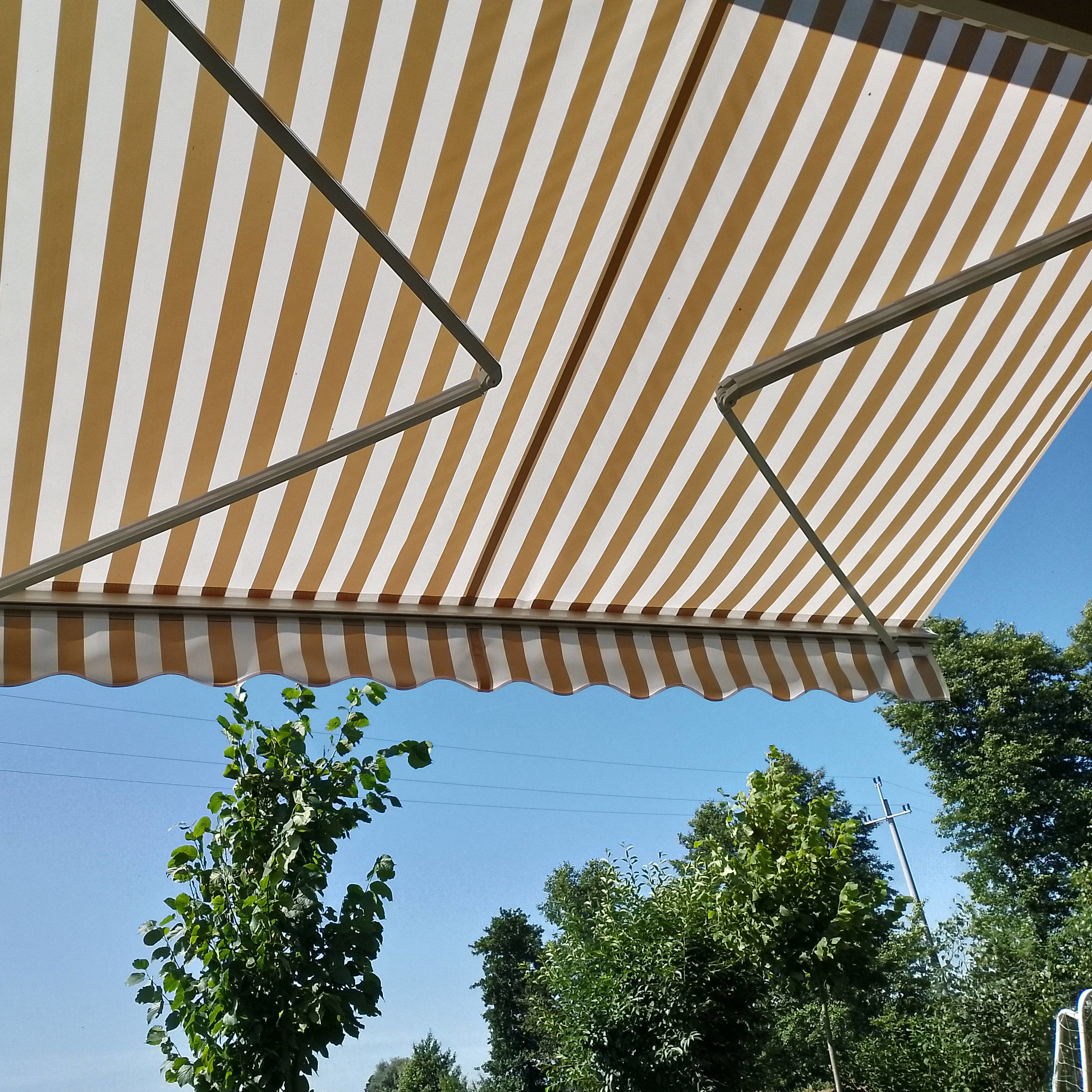 Markiza na balkon CLASSIC 300x250 White/Taupe - Gutroof zdjęcie realizacji 2