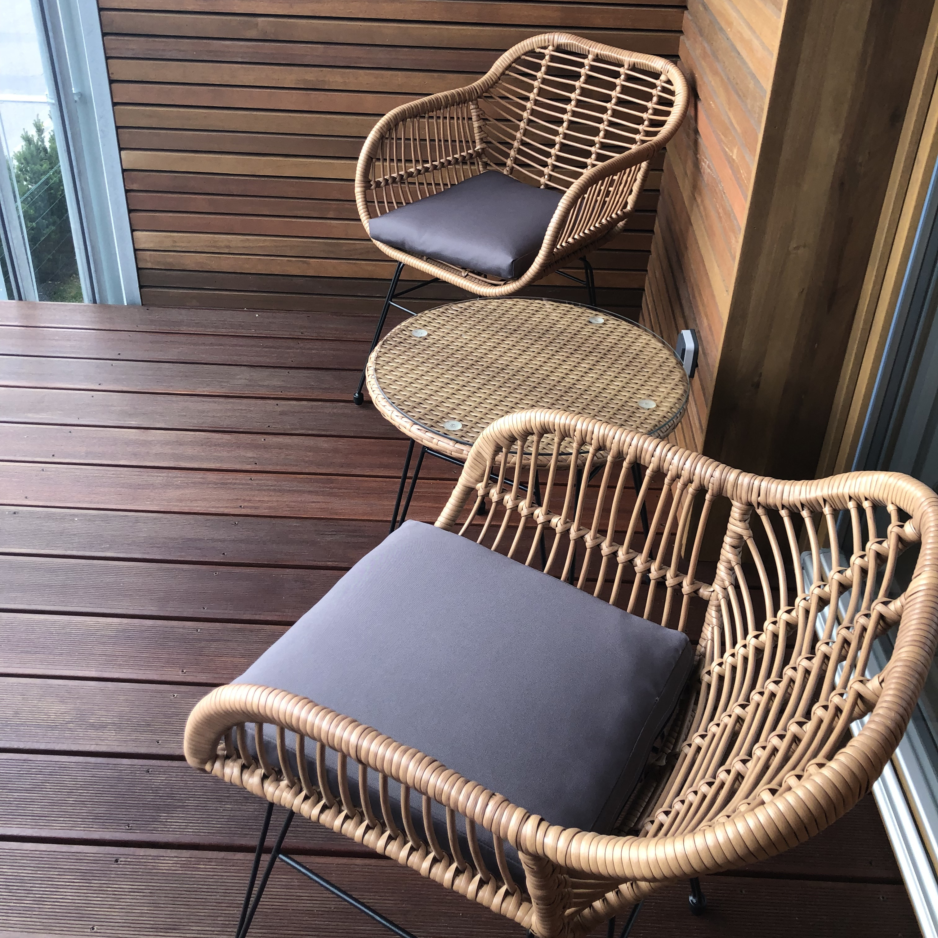 Stół i krzesła na balkon KUBU 2+1, Beige - Bjørkka zdjęcie realizacji 1