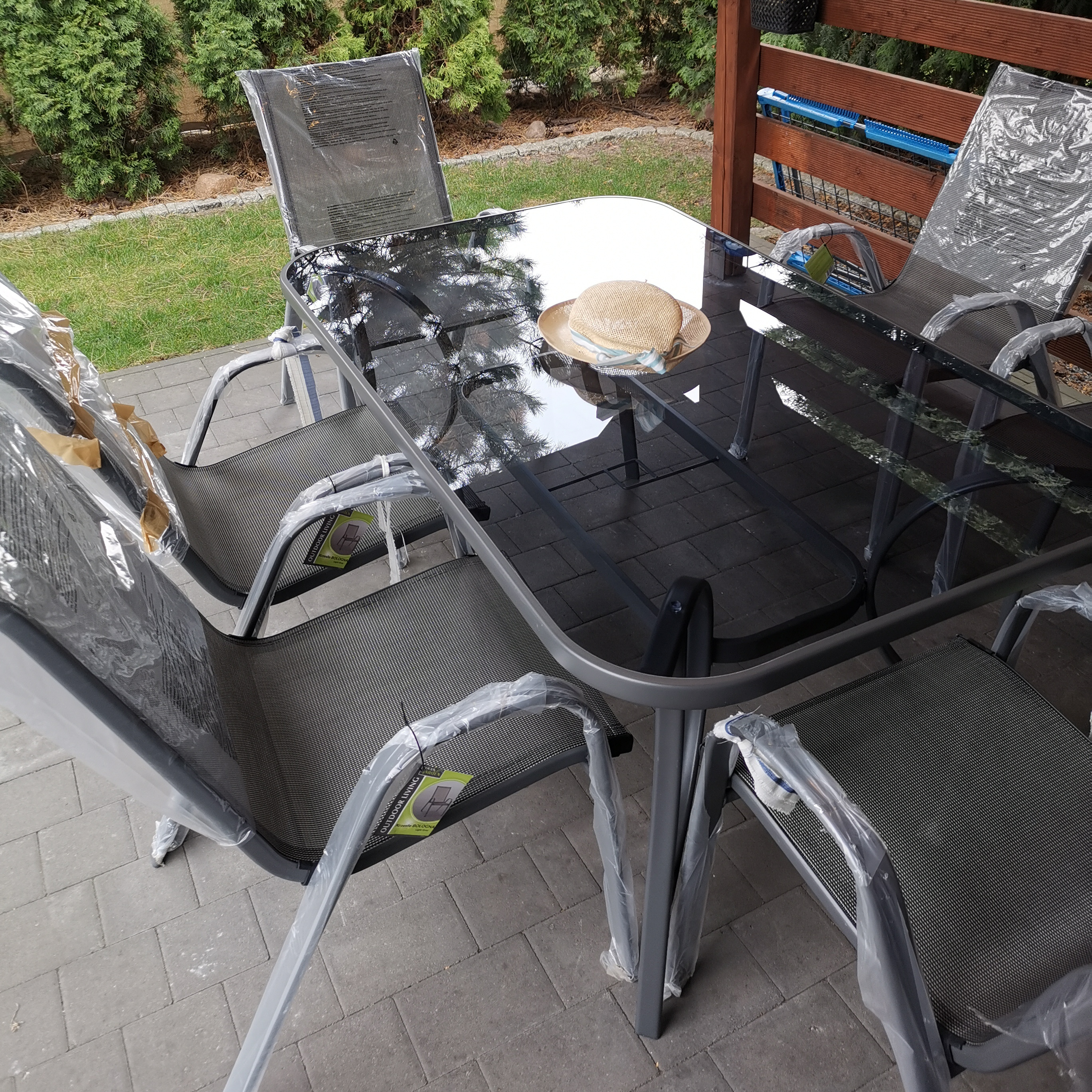 Zestaw mebli ogrodowych BOLOGNA 6+1 Light Grey zdjęcie realizacji 1