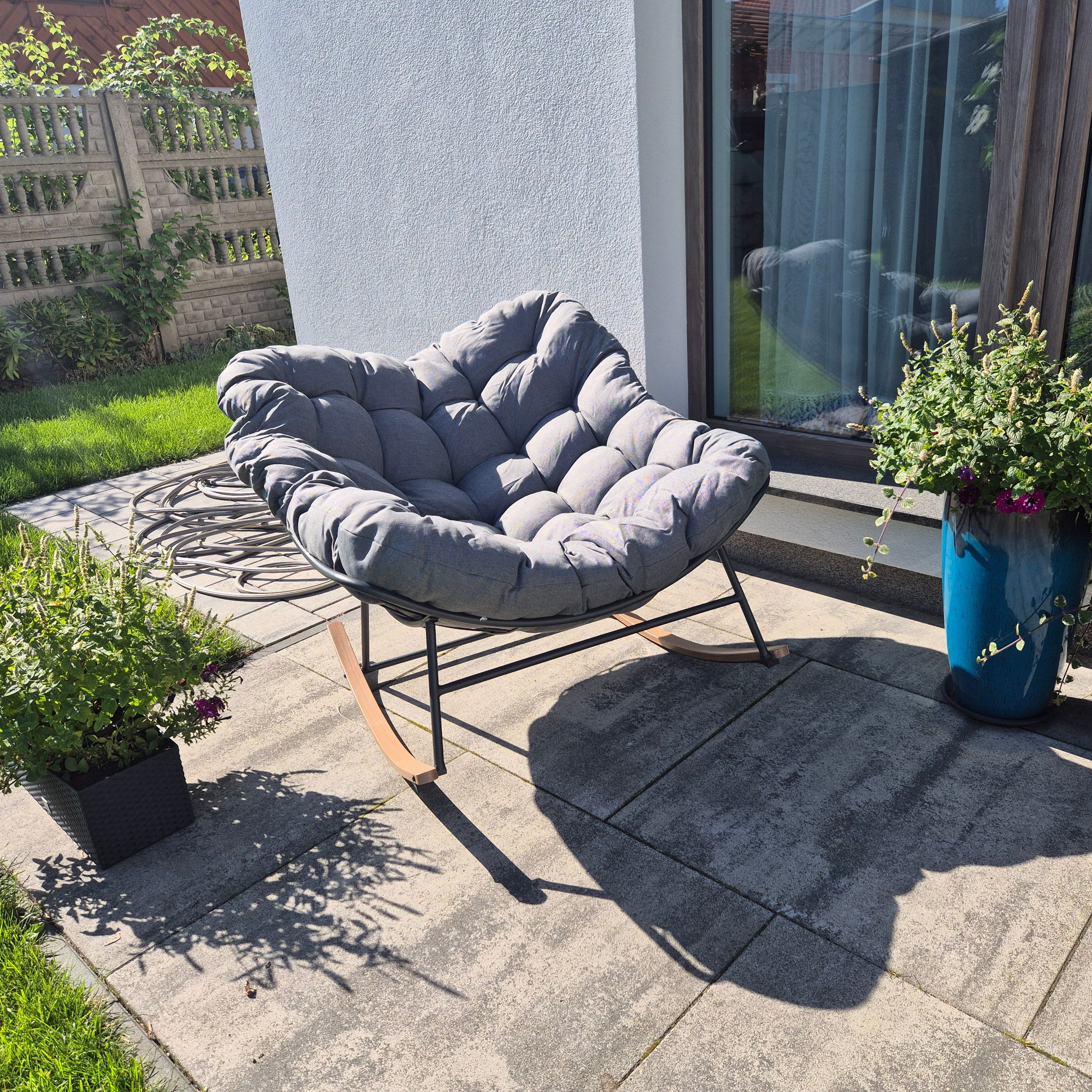 Fotel bujany RONDA Dark Grey - Bjørkka zdjęcie realizacji 3