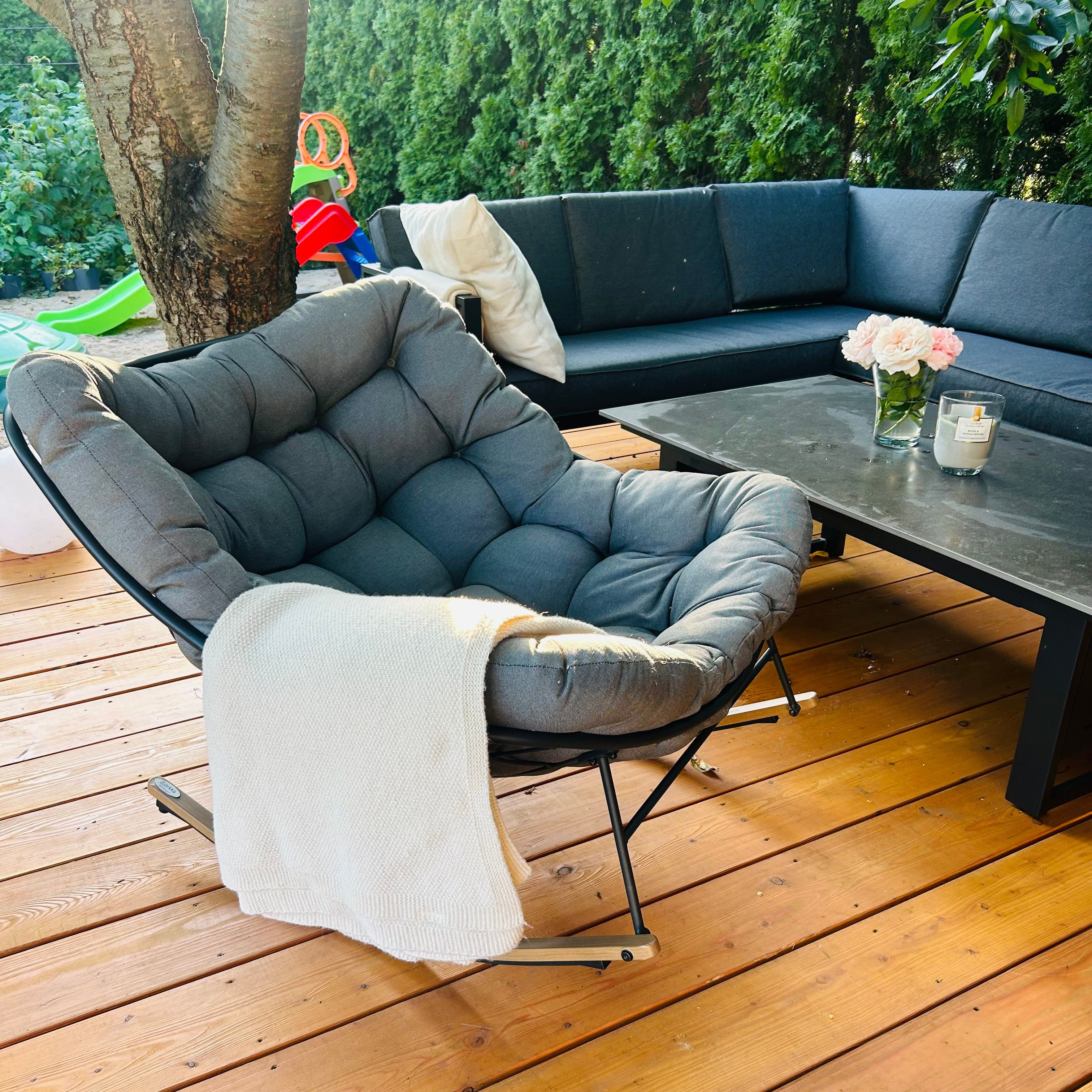 Fotel bujany RONDA Dark Grey - Bjørkka zdjęcie realizacji 4