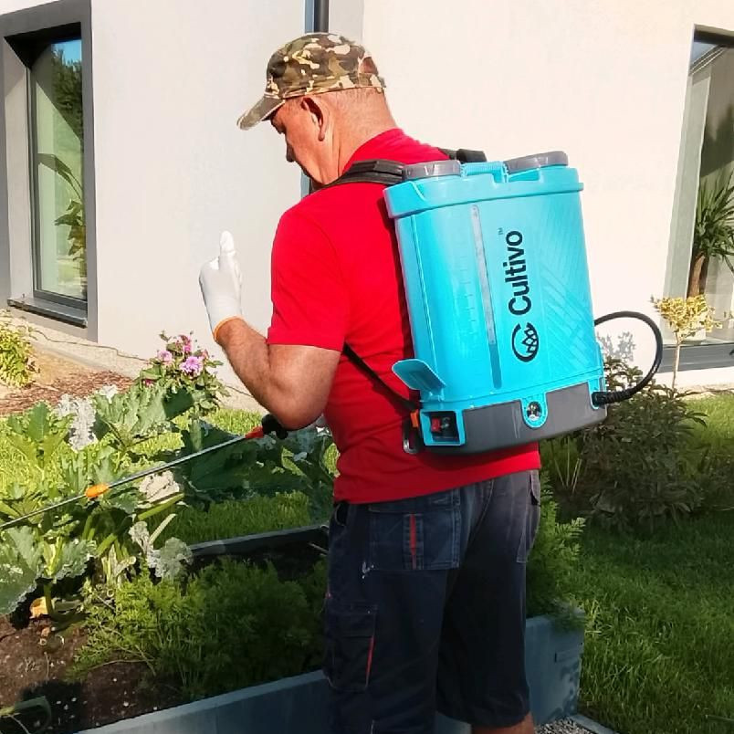 Opryskiwacz ciśnieniowy akumulatorowy 16l z osłoną herbicydową - Cultivo zdjęcie realizacji 4