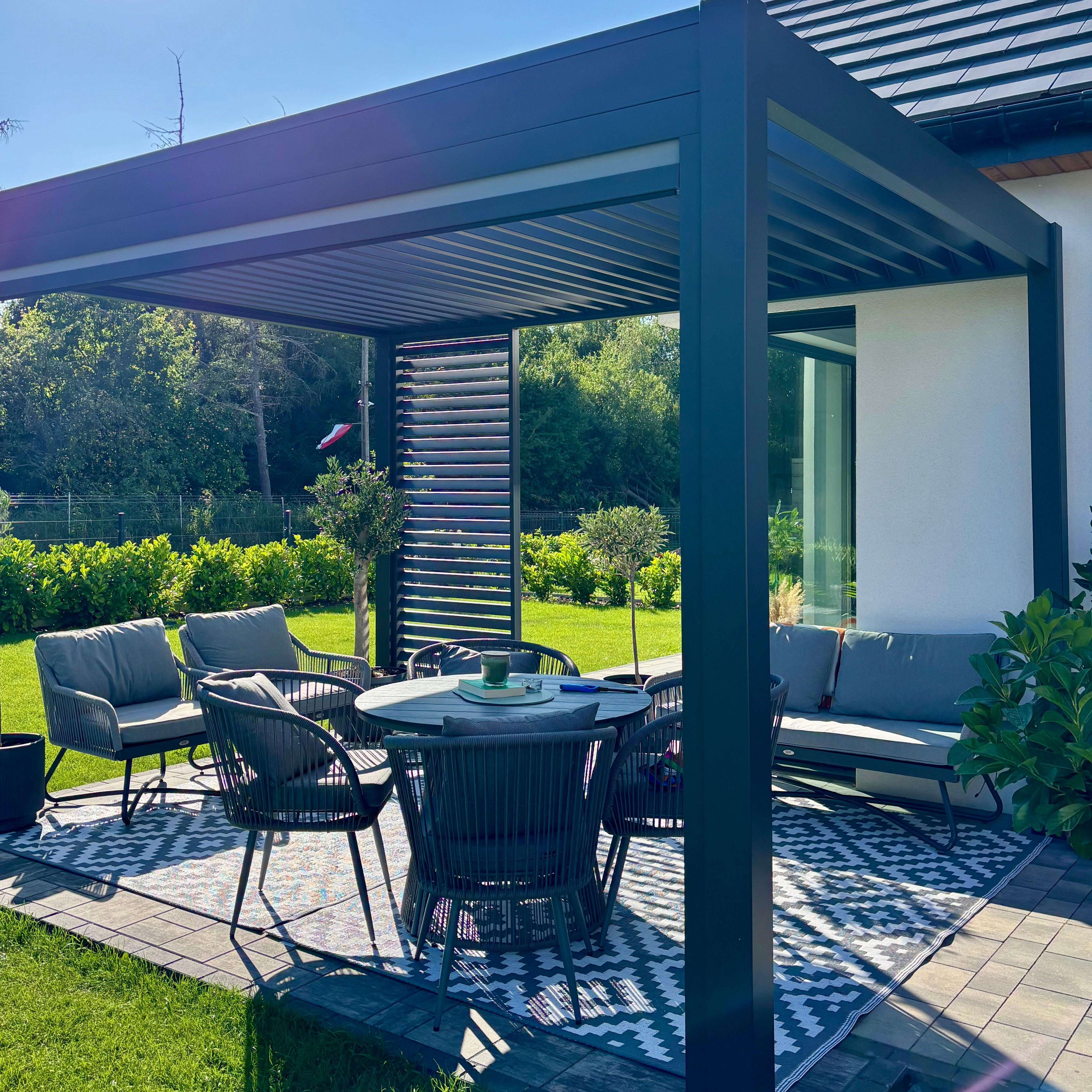 Pergola ogrodowa na taras ELEGANCE 3x4 Anthracite - Gutroof  zdjęcie realizacji 1