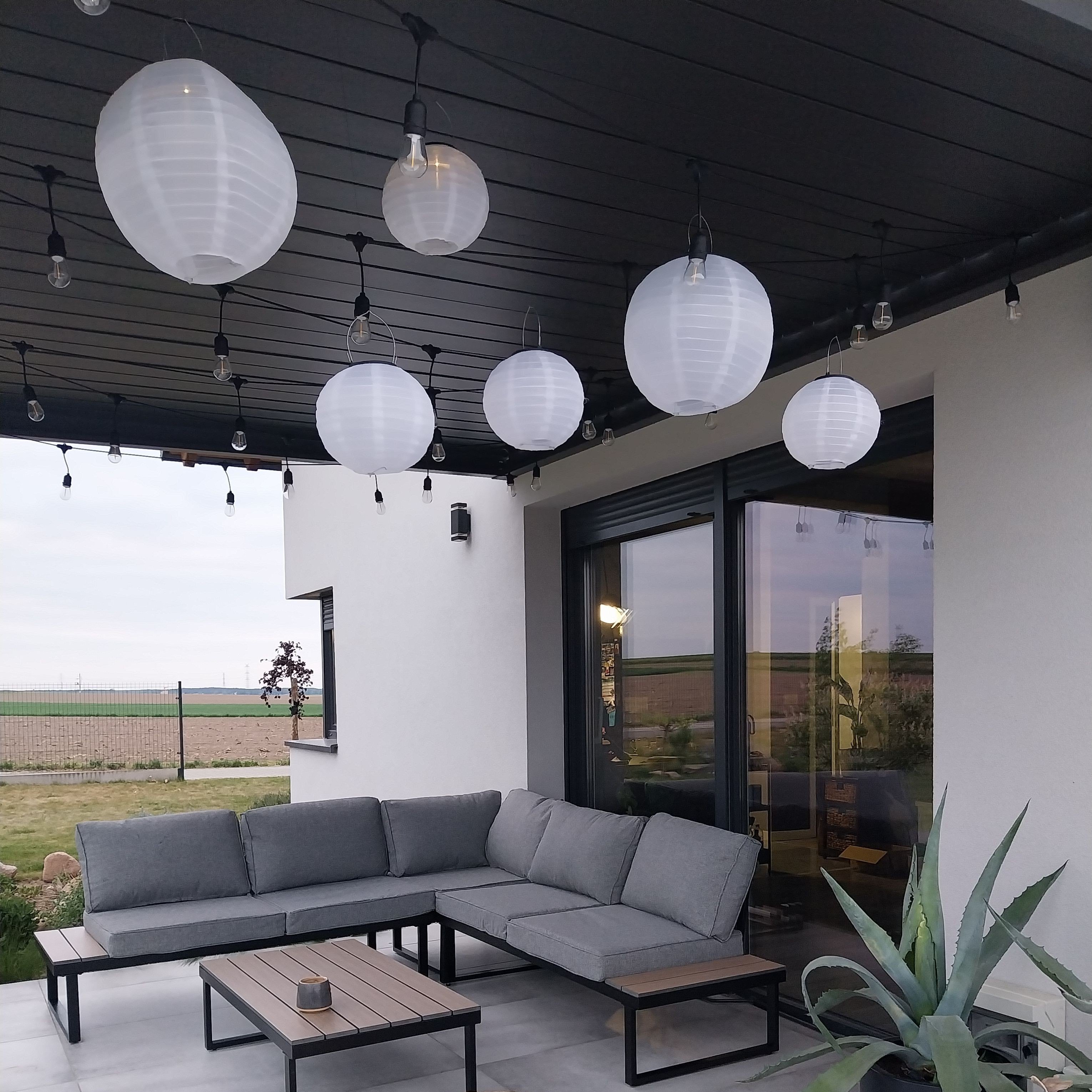 Przyścienna pergola ELEGANCE WALL 3x4 Anthracite - Gutroof  zdjęcie realizacji 3
