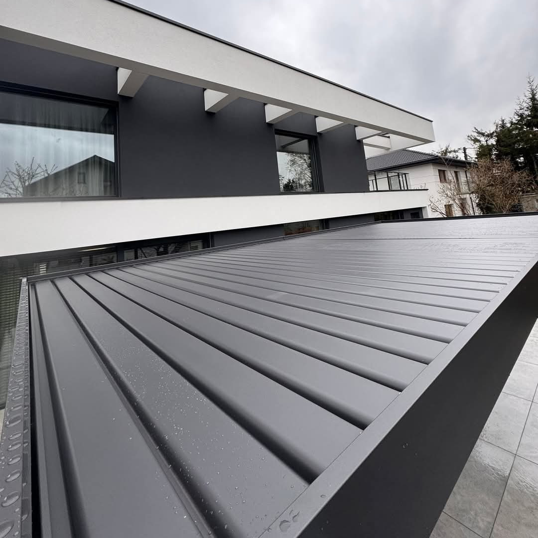 Pergola tarasowa 3.6x7.2 DELUXE Anthracite - Gutroof  zdjęcie realizacji 4