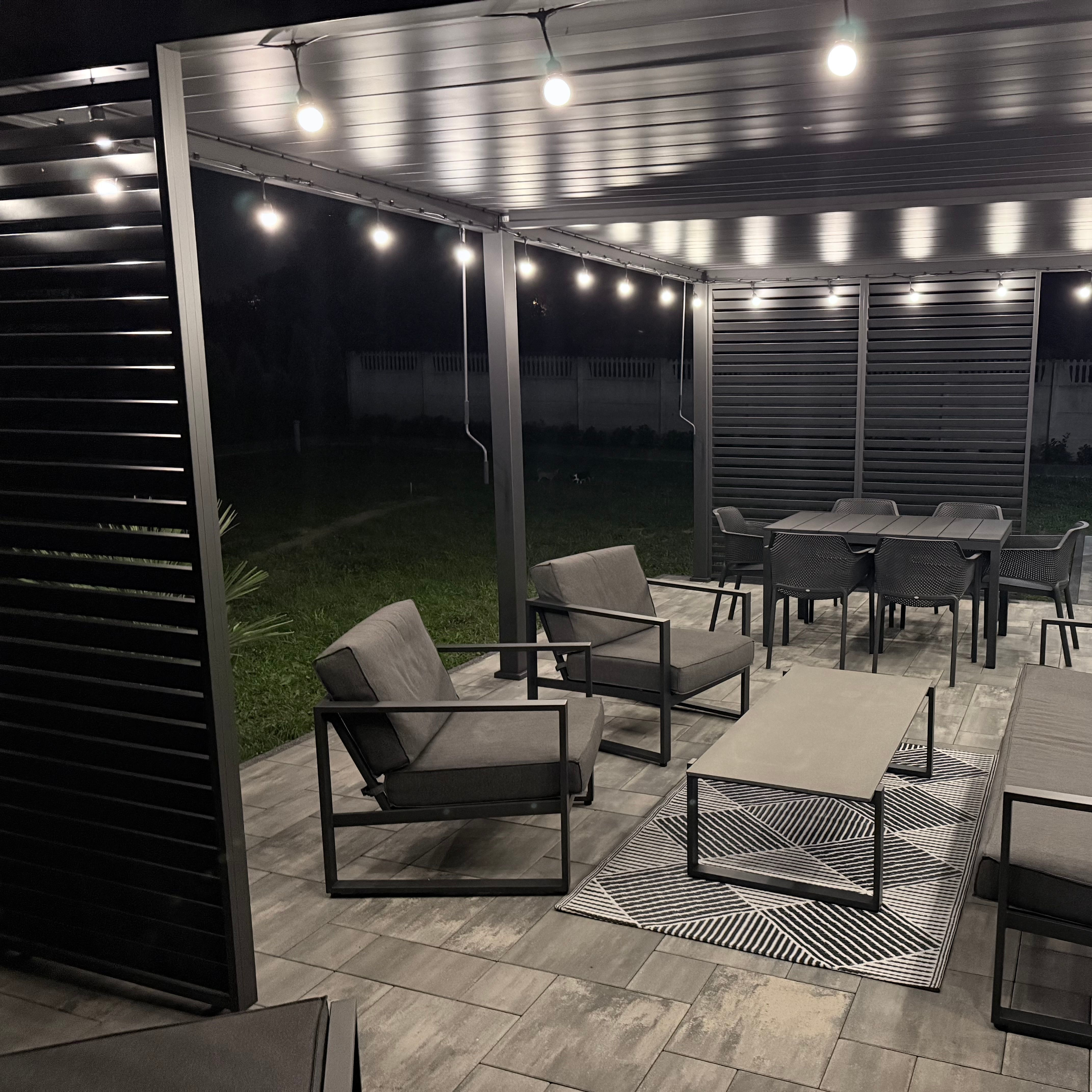 Panel żaluzjowy poziomy do pergoli ELEGANCE/DELUXE/FUSION 1 m Anthracite - Gutroof  zdjęcie realizacji 5