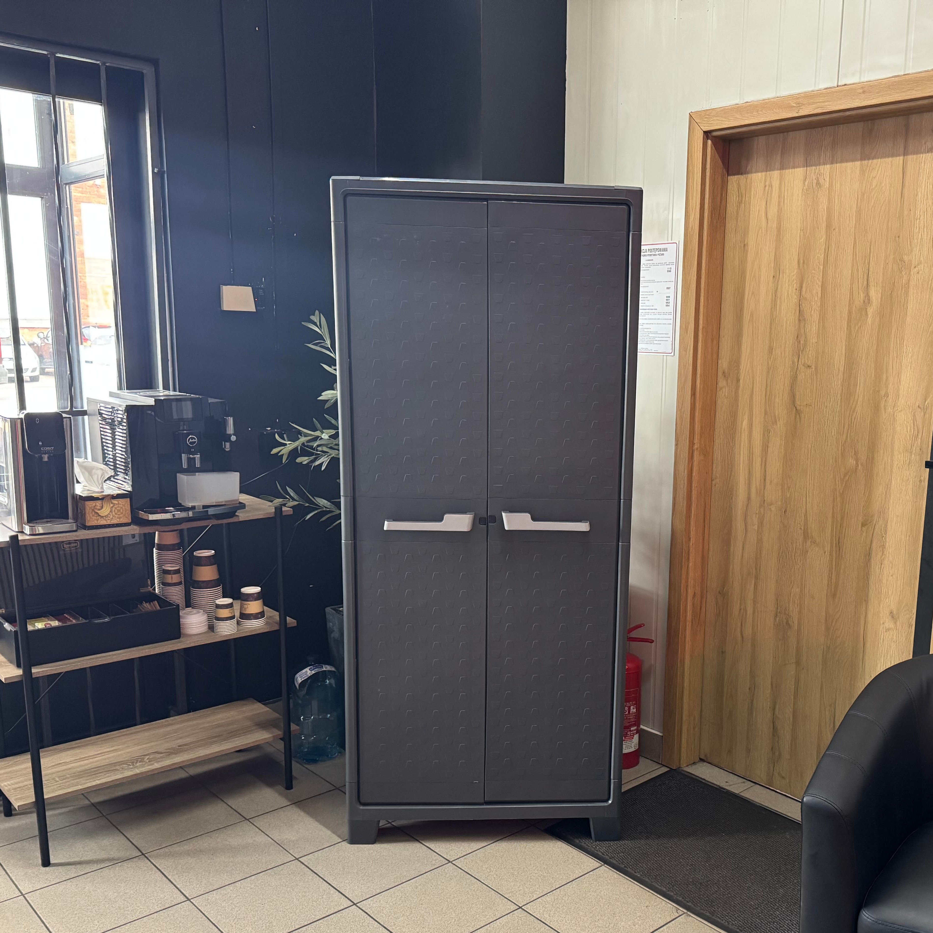 Szafa ogrodowa Keter/Kis MOBY HIGH CABINET zdjęcie realizacji 1