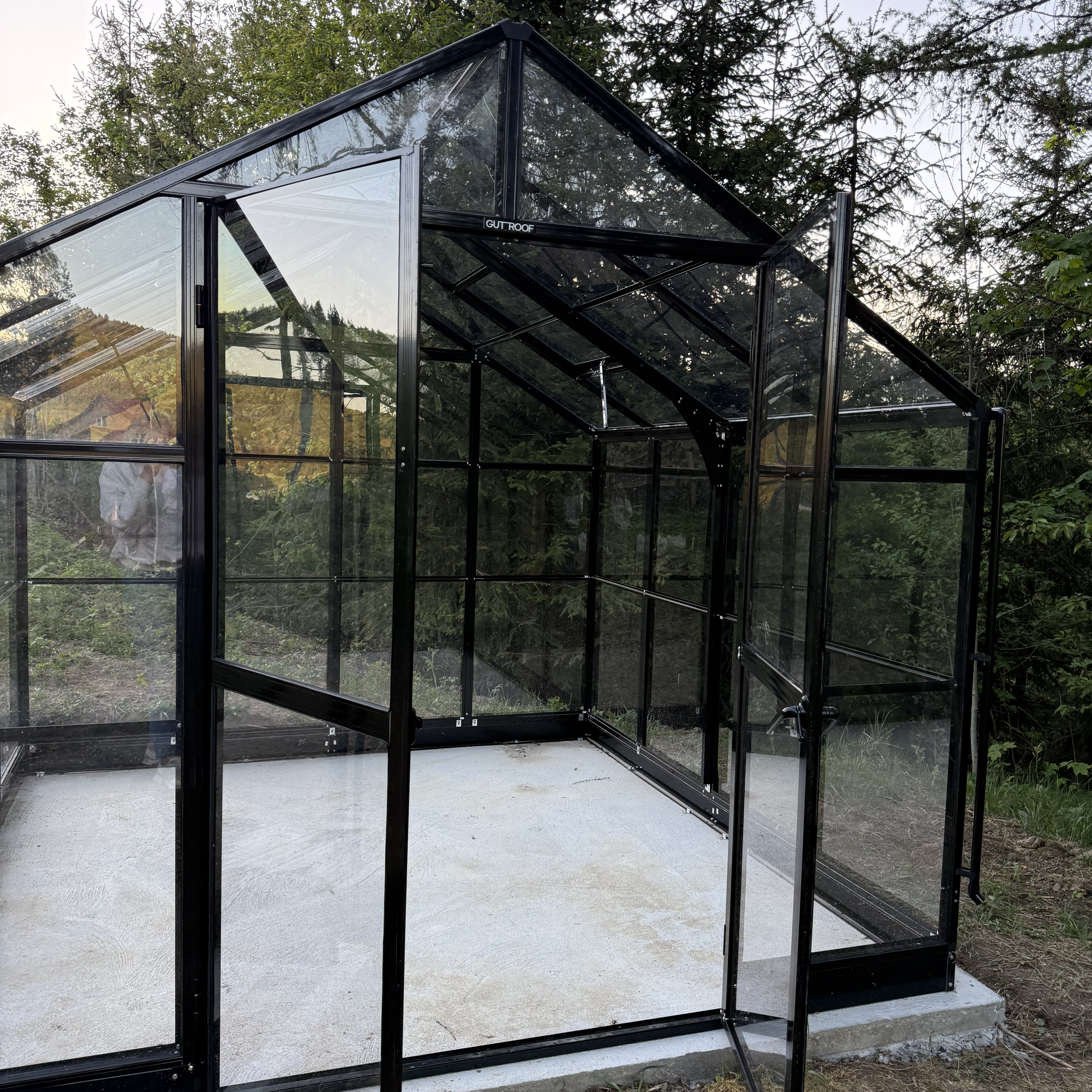 Szklarnia poliwęglanowa PREMIUM Solid PC 278x278cm Black - Cultivo zdjęcie realizacji 3