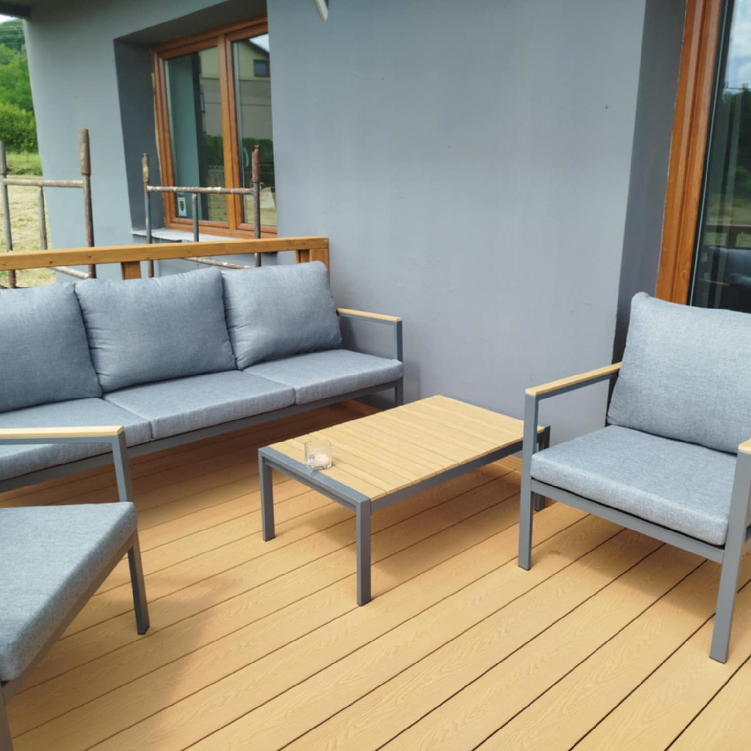 Zestaw mebli ogrodowych EDISON CAFFE Dark Grey - Bjørkka zdjęcie realizacji 1