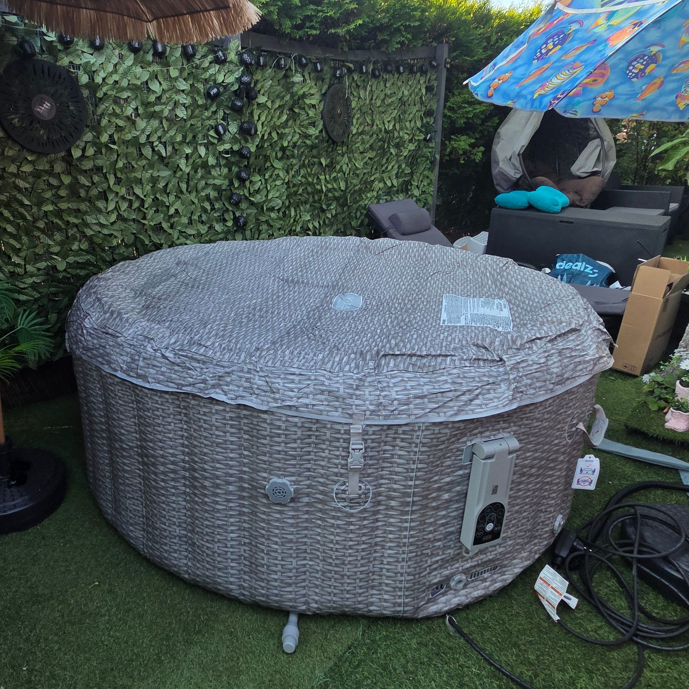 Nadmuchiwane jacuzzi BALI SMART AIRJET 6-osobowe - Bestway zdjęcie realizacji 1