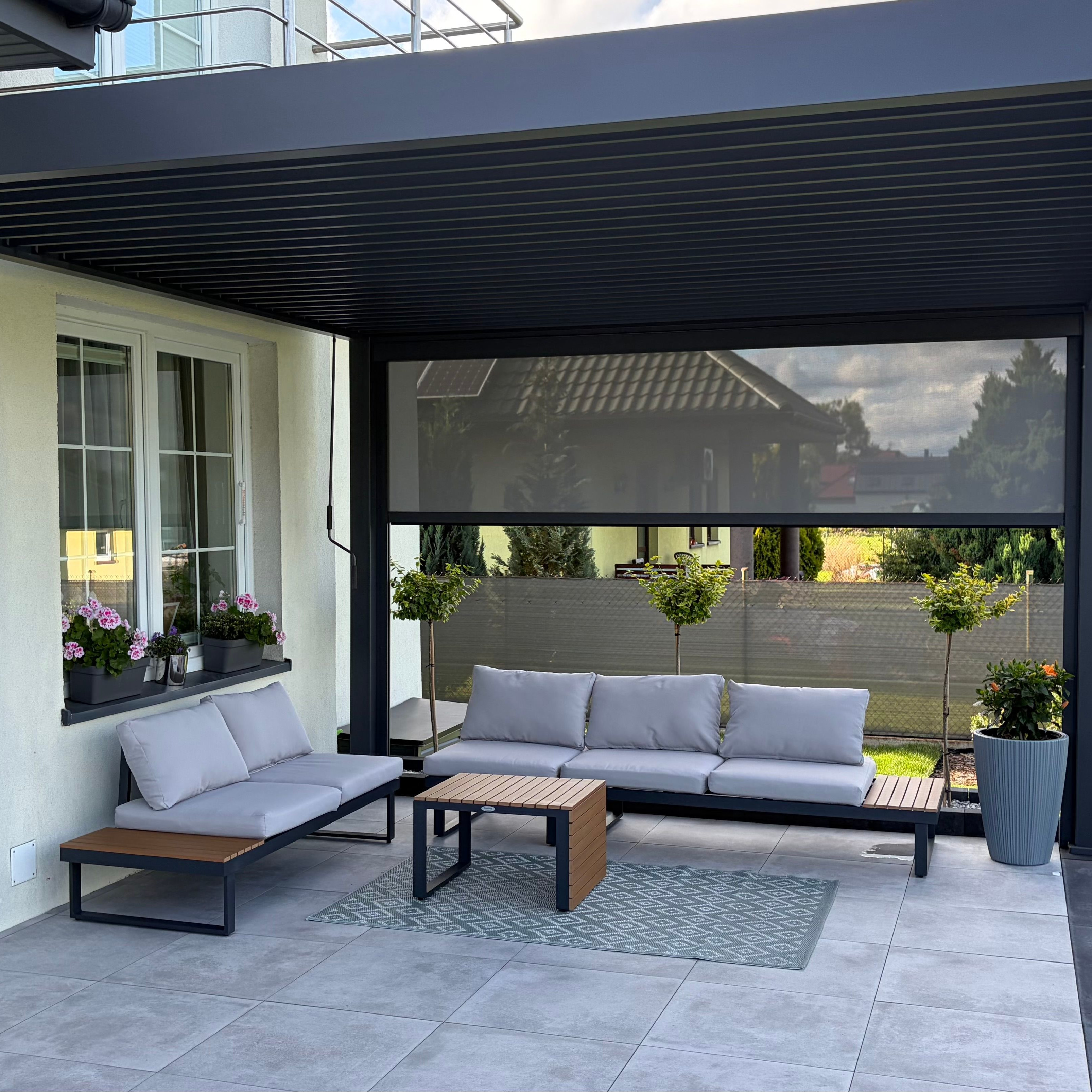 Narożnik do ogrodu PASADENA Dark Grey - Bjørkka zdjęcie realizacji 3