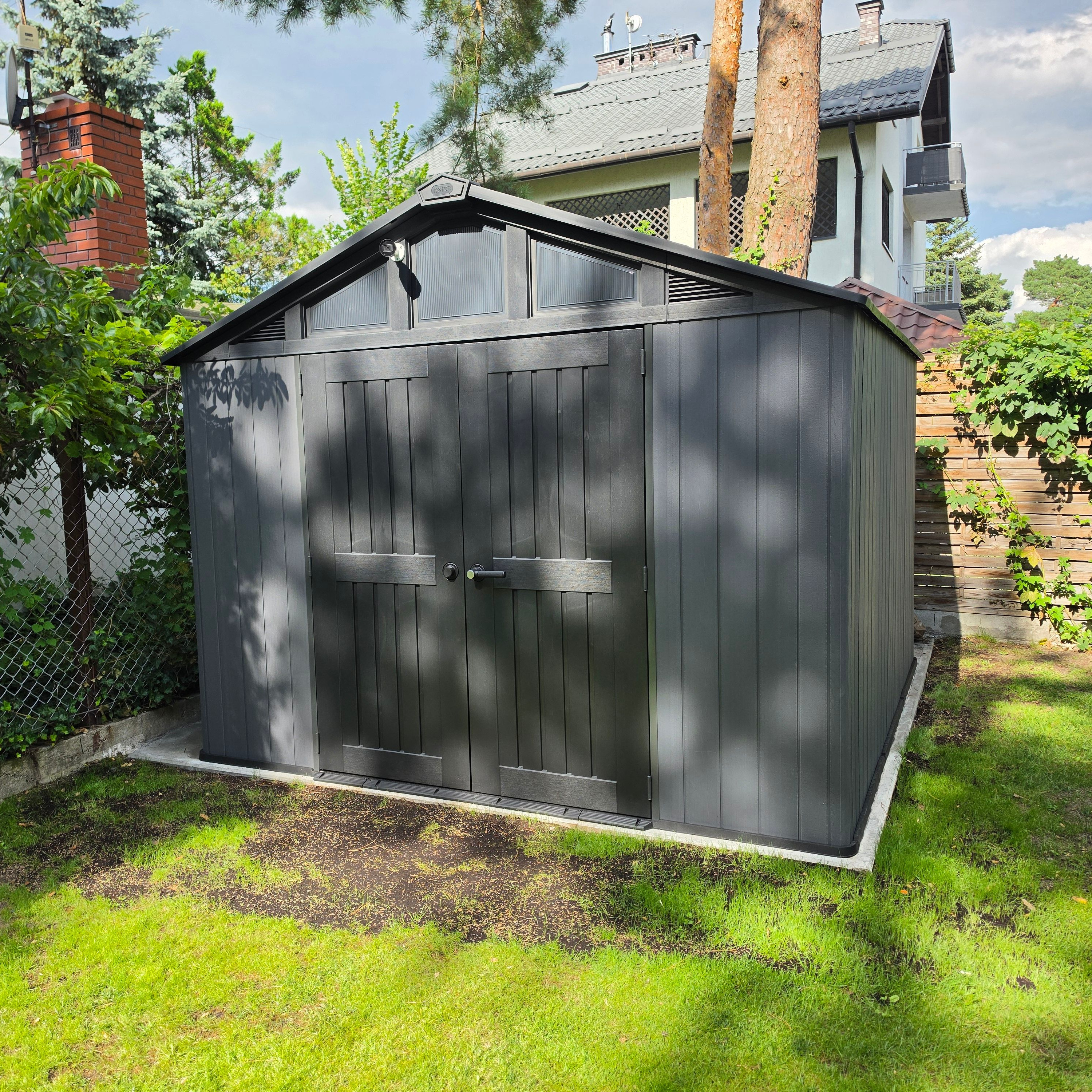 Domek narzędziowy STRONGHOLD SHED 10x11,5 szary - Keter zdjęcie realizacji 1