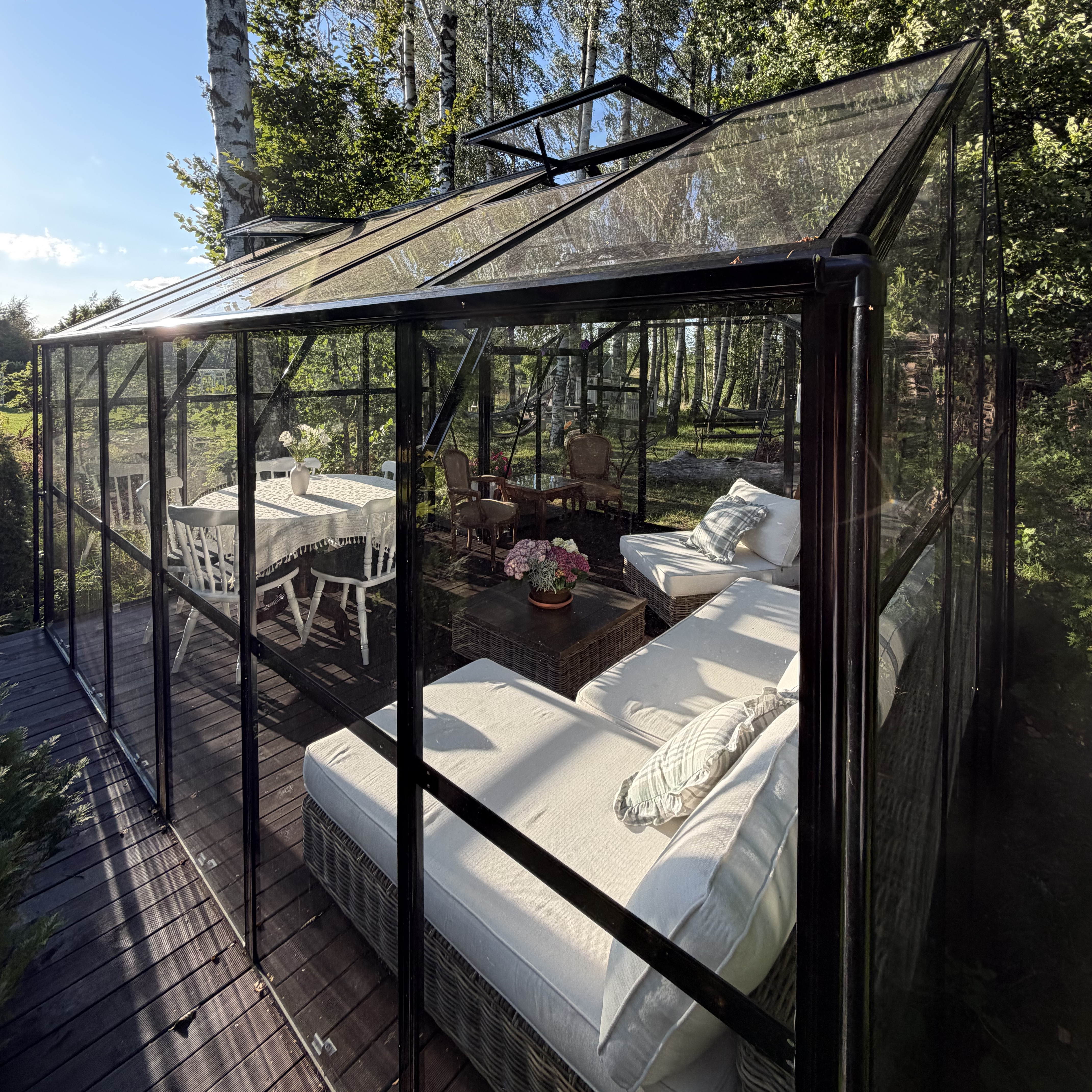Ogród zimowy TRIBECA Black 433x431cm Solid PC + Glass – Gutroof zdjęcie realizacji 5
