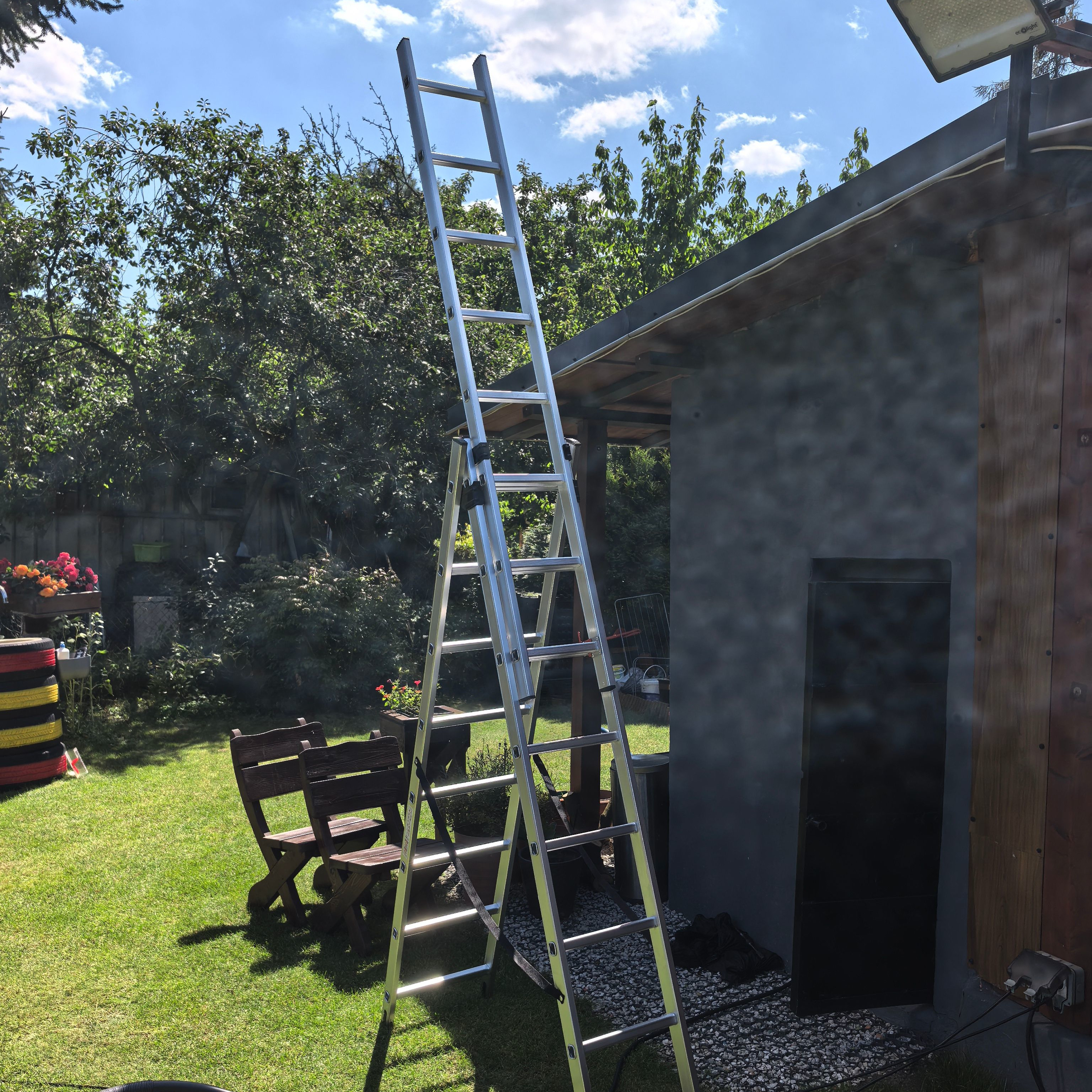 Wielofunkcyjna drabina aluminiowa 3x8 – HARDMAISTER zdjęcie realizacji 2