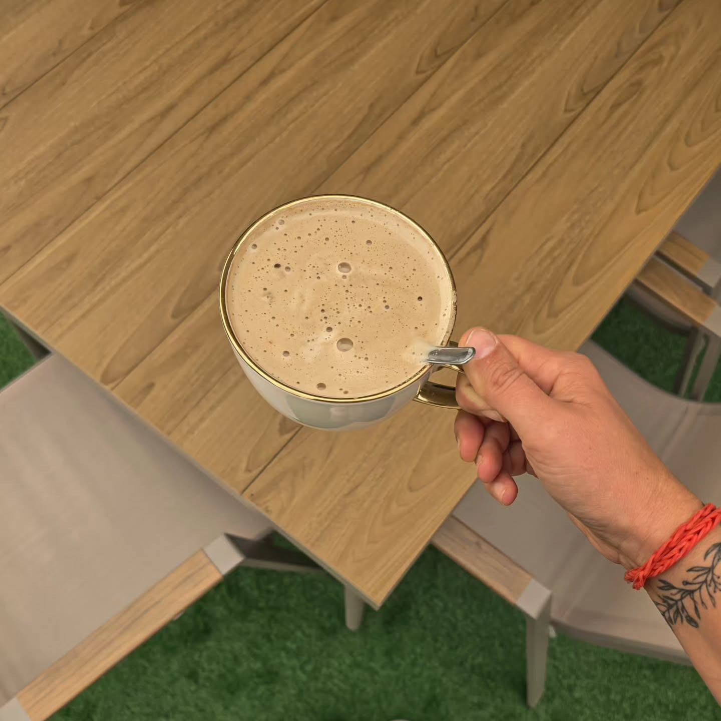 Zestaw mebli jadalnianych na taras NOVA DINING 8+1 Taupe - Bjørkka zdjęcie realizacji 4