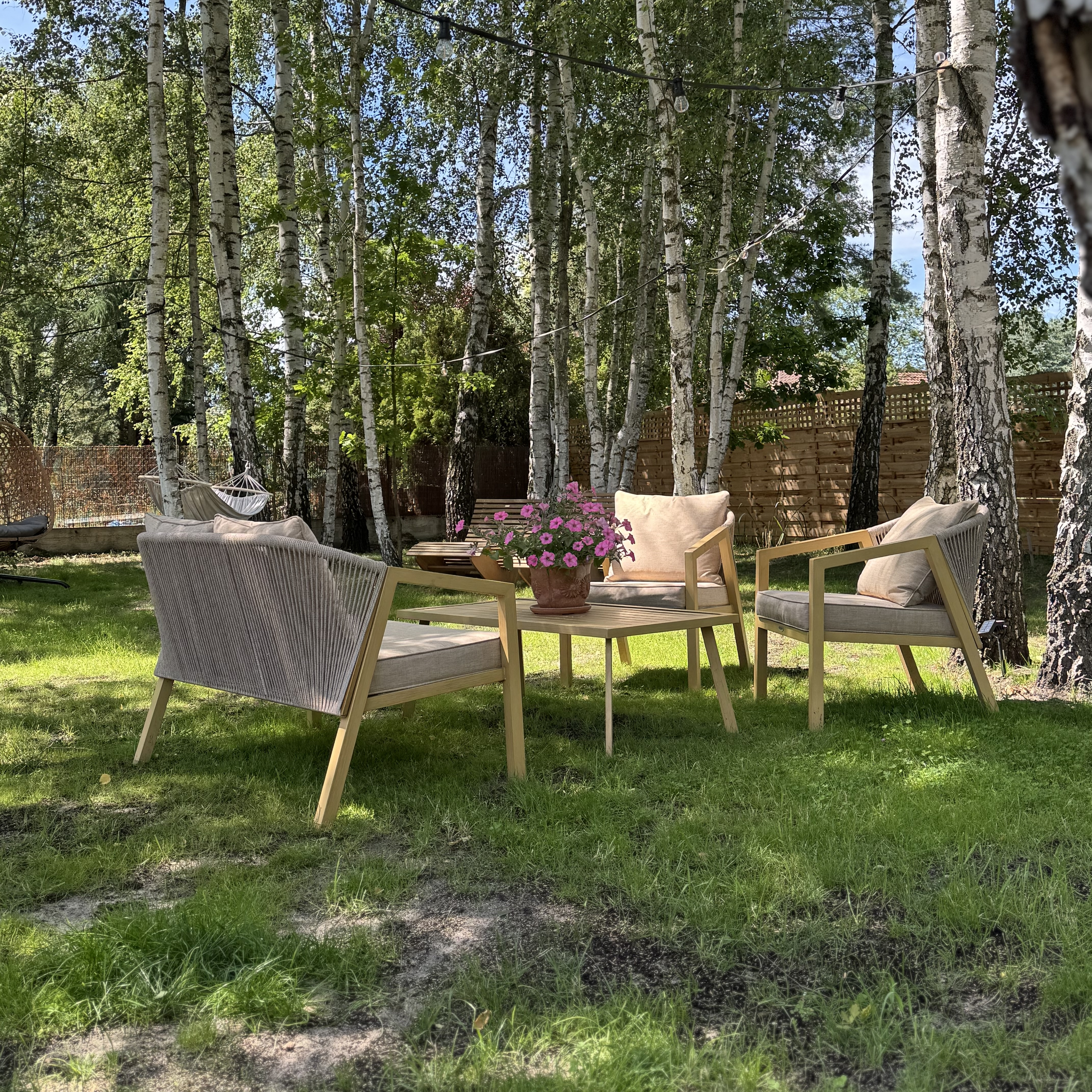 Zestaw tarasowy LOARA CAFFE  WOOD LOOK - Bjørkka zdjęcie realizacji 2