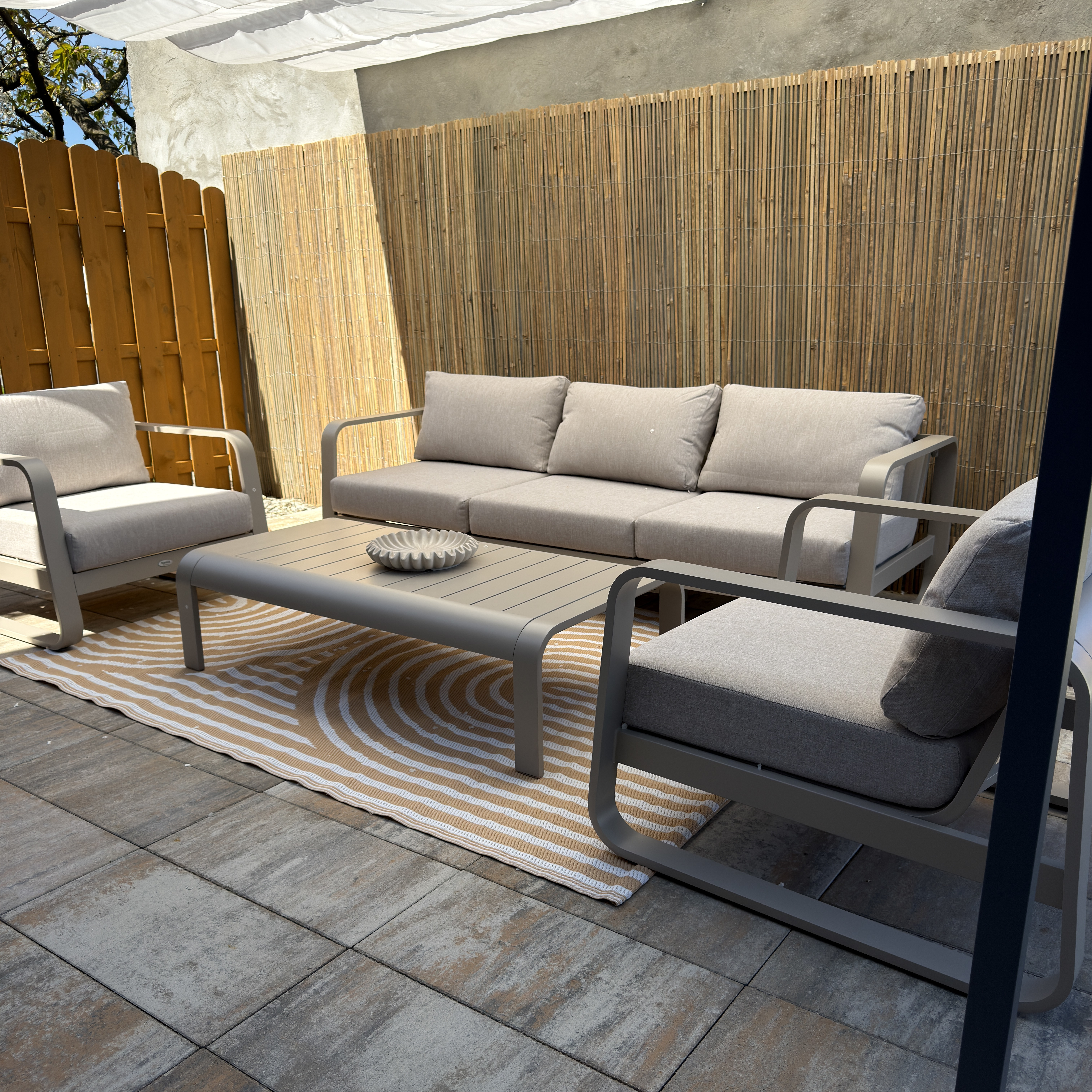 Zestaw mebli ogrodowych ANTALYA CAFFE Light Beige - Bjørkka zdjęcie realizacji 2