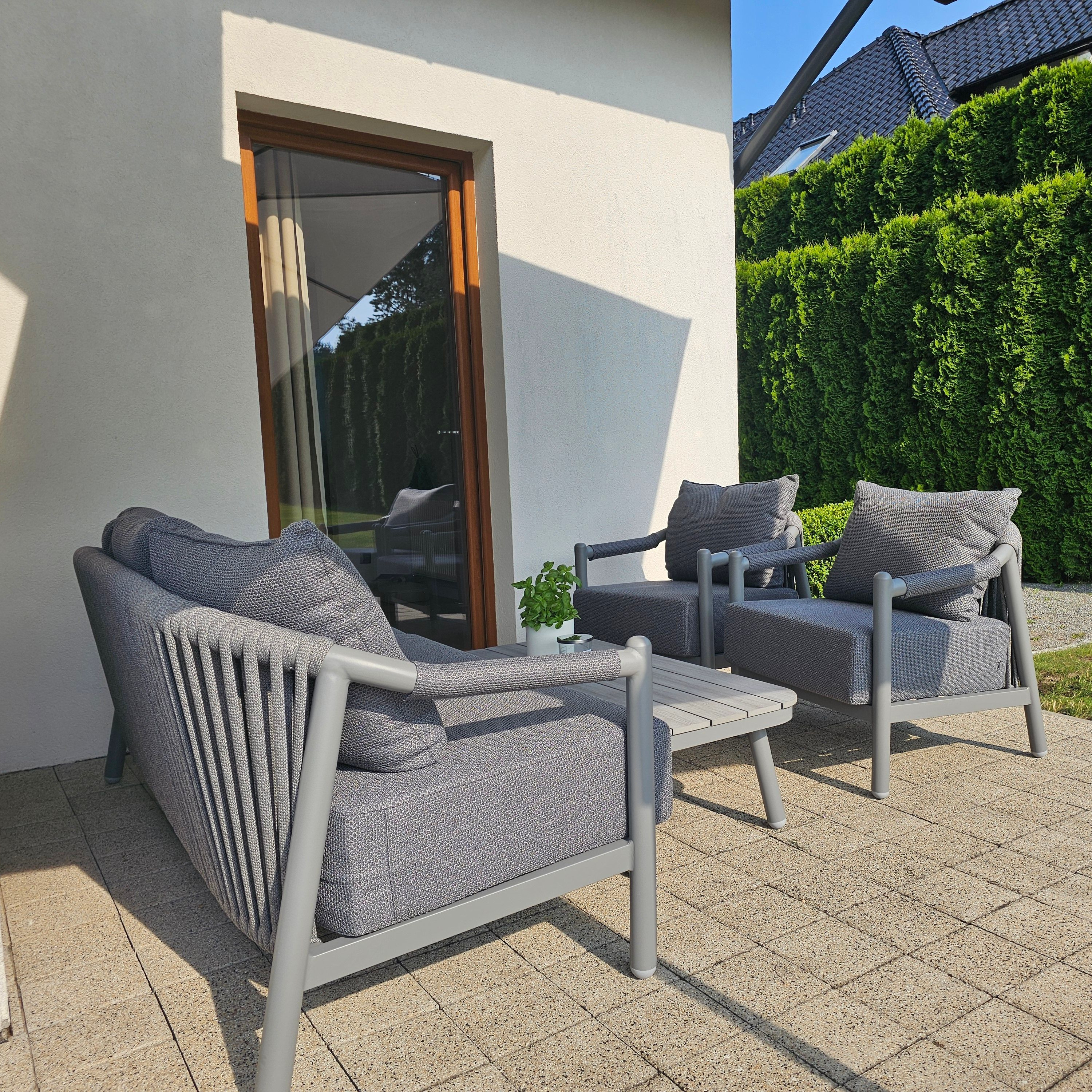 Meble tarasowe z aluminium MONTI CAFFE GREY - FURRORE zdjęcie realizacji 2