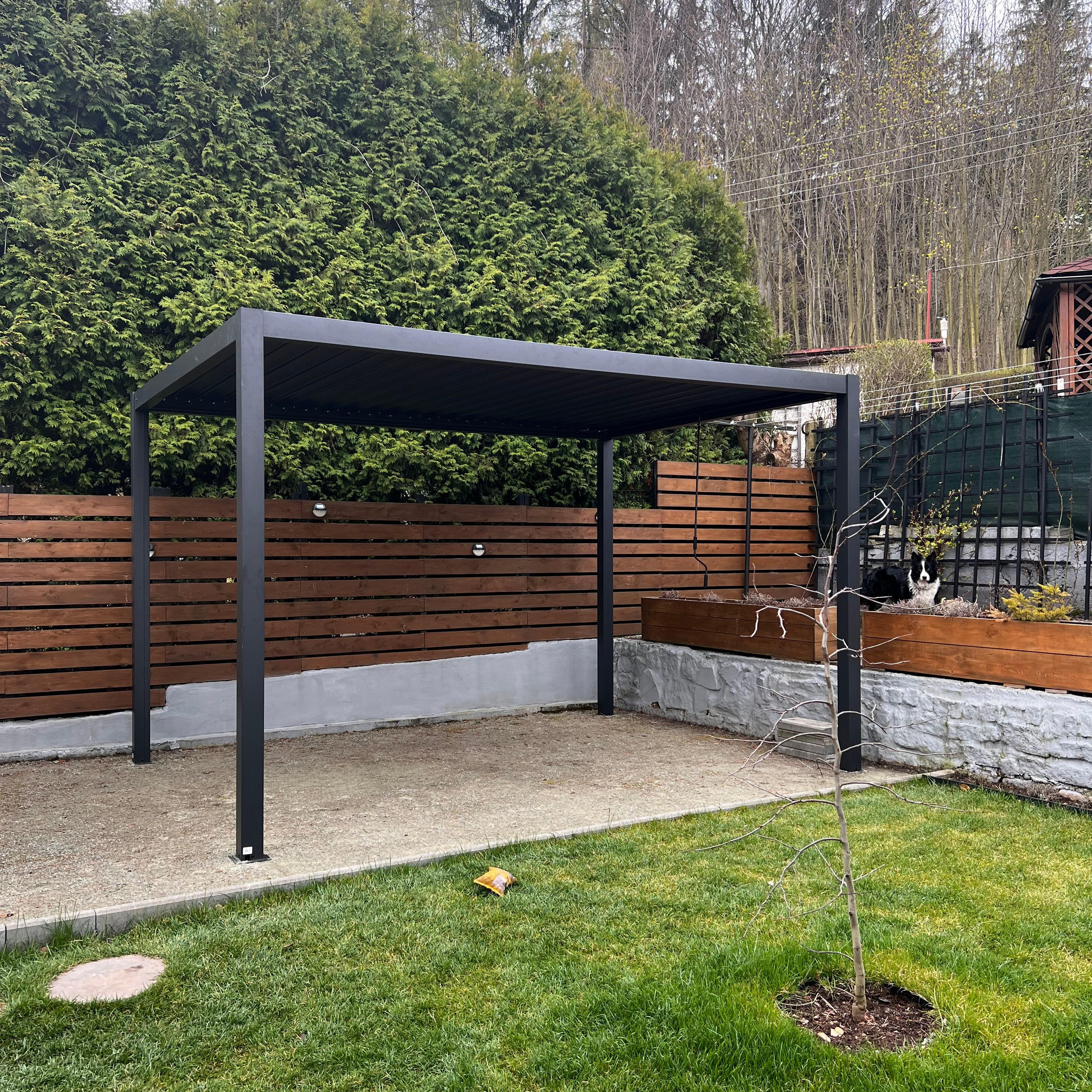 Pergola ogrodowa tarasowa PRIMARY 3x4 Anthracite - Gutroof zdjęcie realizacji 3
