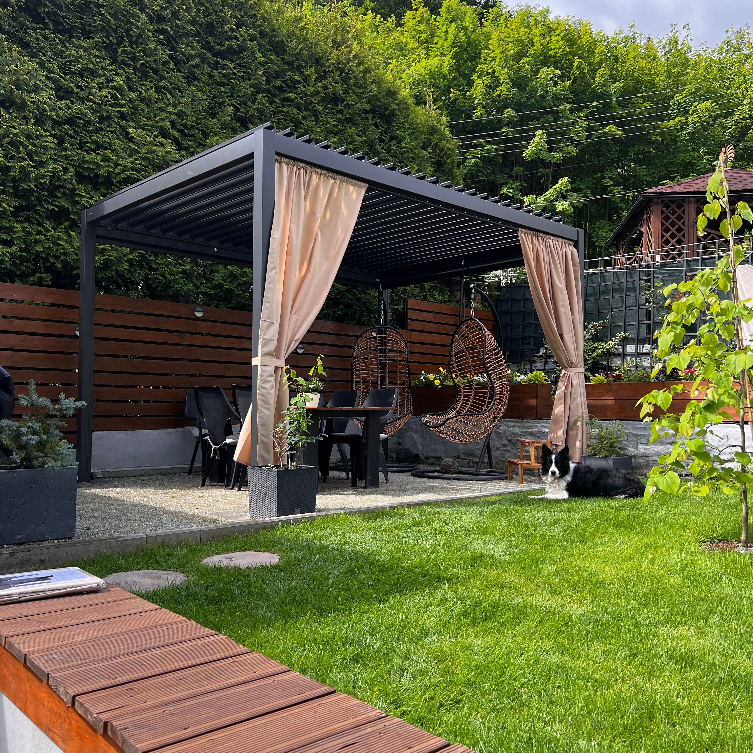 Pergola ogrodowa tarasowa PRIMARY 3x4 Anthracite - Gutroof zdjęcie realizacji 4