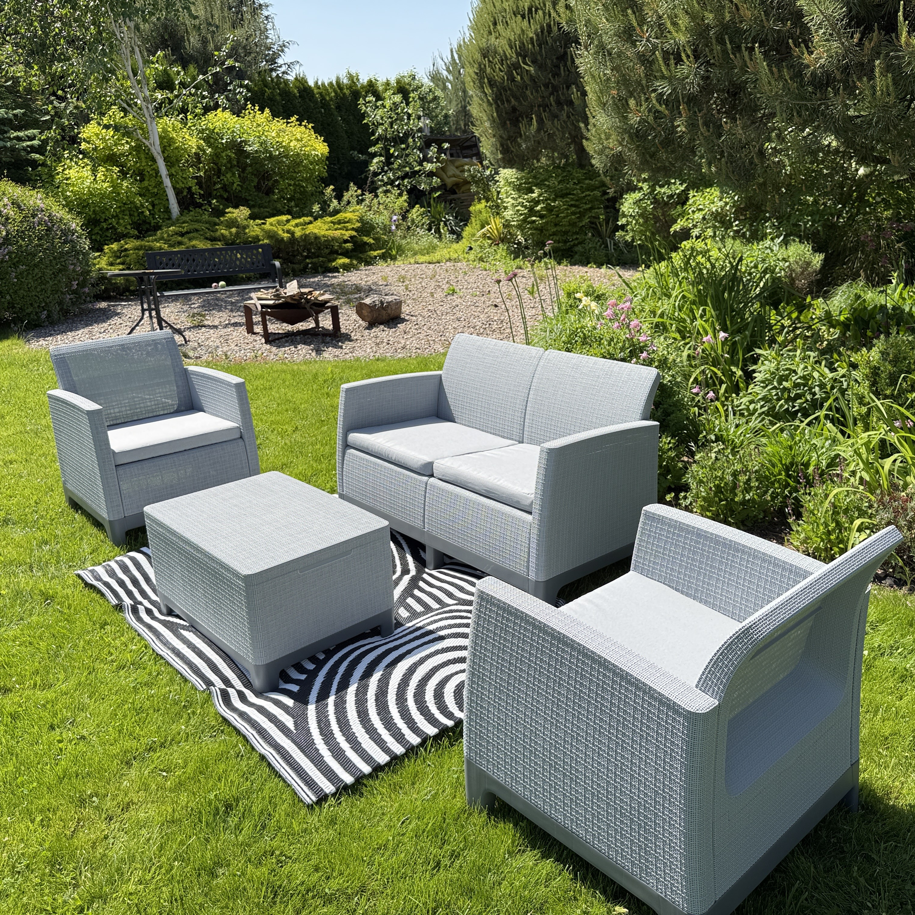 Zestaw tarasowy SCANDI FORMA SET 2 Grey – Keter zdjęcie realizacji 3