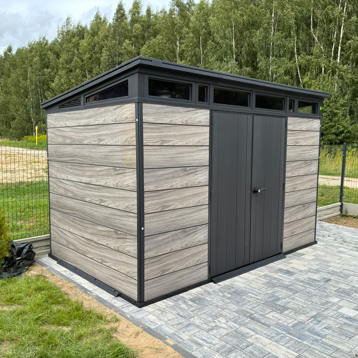 Domek narzędziowy PENTHOUSE 11x7 STORM GREY Signature Collection - Keter zdjęcie realizacji 1