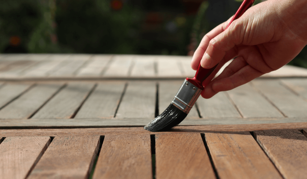 Impregnacja drewna pędzelkiem