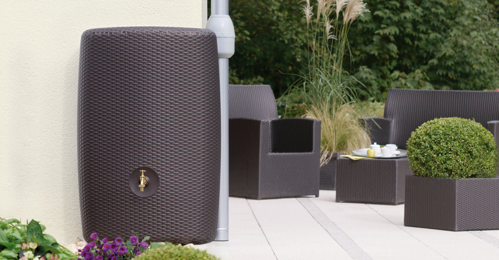 Zbiornik na wodę w ogrodzie