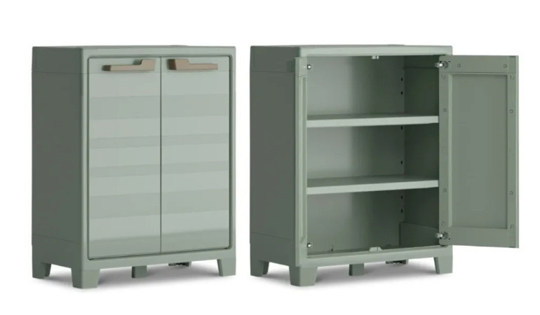 Zielona szafka od Keter na białym tle w wariancie otwartym oraz zamkniętym