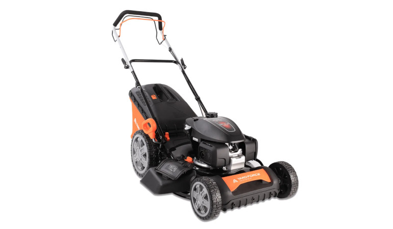 Kosiarka spalinowa pchana na kółkach od fimry Yard Force